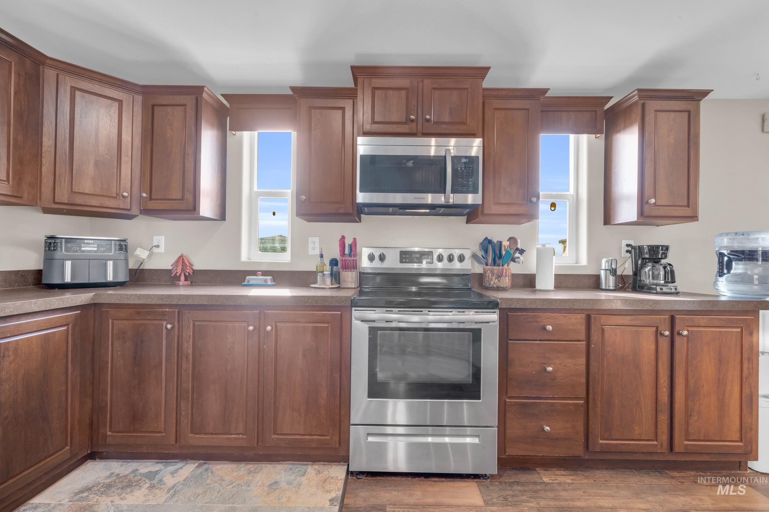 27699 Sand Rd, Parma, Idaho 83660, 3 Bedrooms, 2 Bathrooms, Residential For Sale, Price $485,000,MLS 98973581