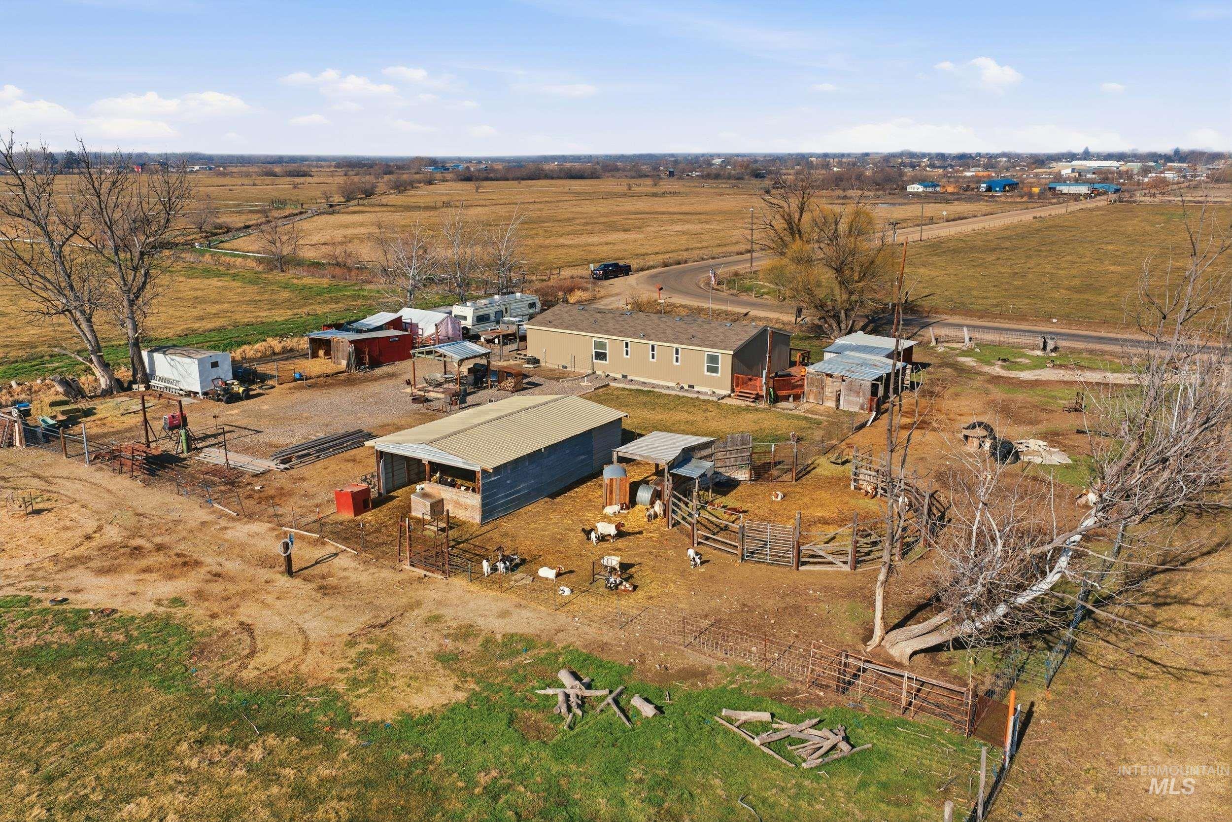 27699 Sand Rd, Parma, Idaho 83660, 3 Bedrooms, 2 Bathrooms, Residential For Sale, Price $485,000,MLS 98973581