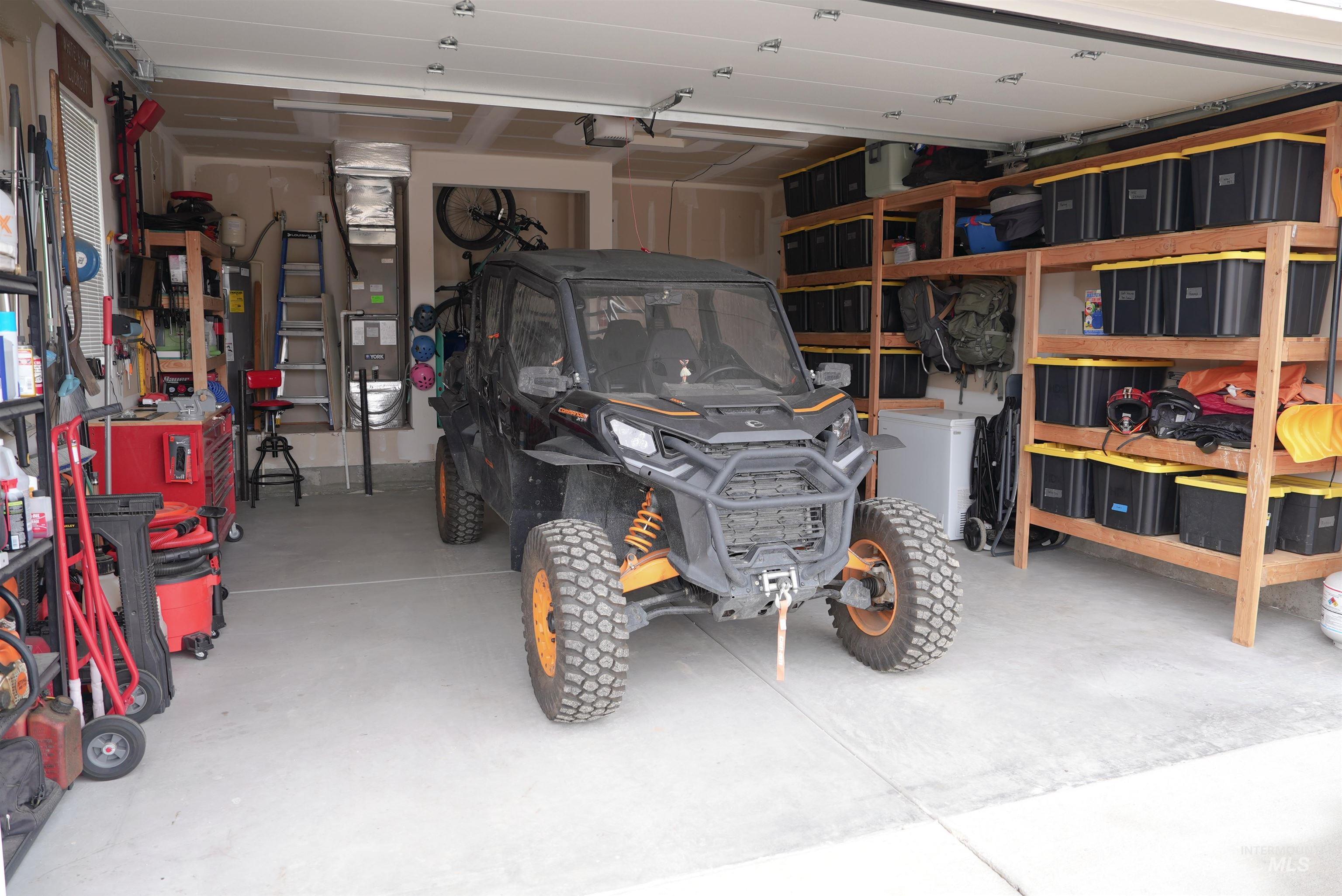 33 Wapiti Ct, Garden Valley, Idaho 83622, 3 Bedrooms, 2 Bathrooms, Residential For Sale, Price $615,000,MLS 98973582