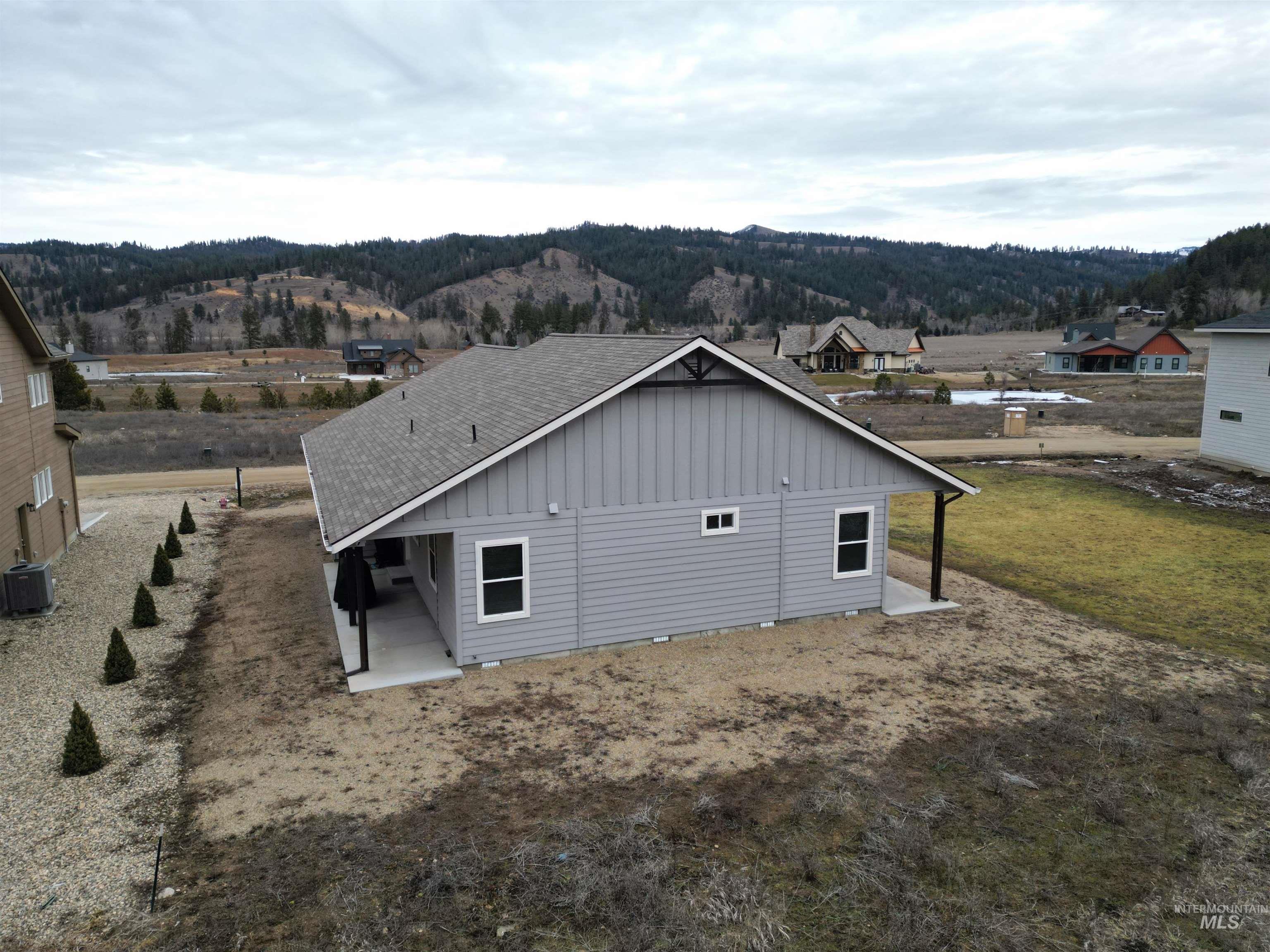 33 Wapiti Ct, Garden Valley, Idaho 83622, 3 Bedrooms, 2 Bathrooms, Residential For Sale, Price $615,000,MLS 98973582