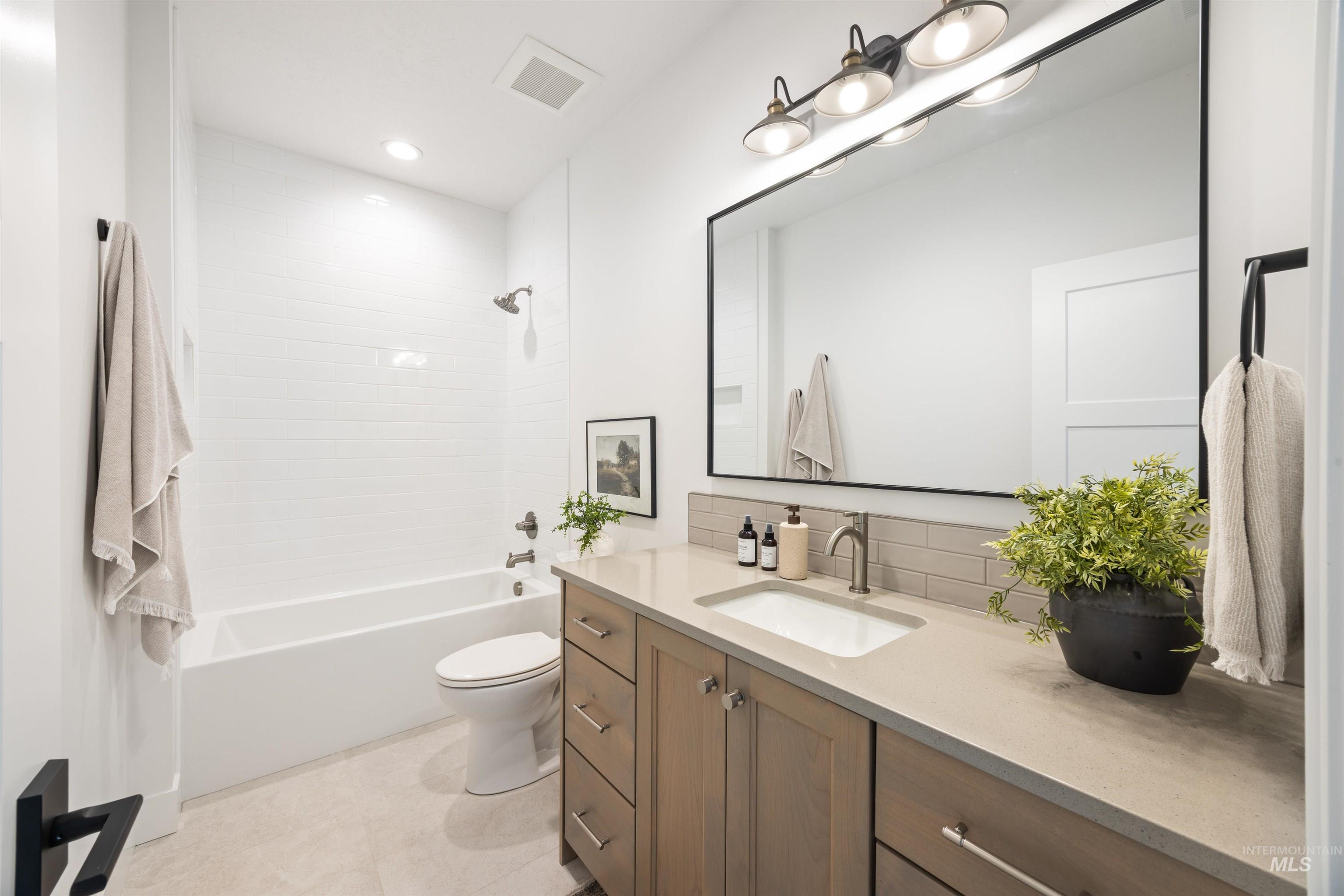 7176 N Firhill Pl, Eagle, Idaho 83616, 3 Bedrooms, 3 Bathrooms, Residential For Sale, Price $1,064,900,MLS 98973586