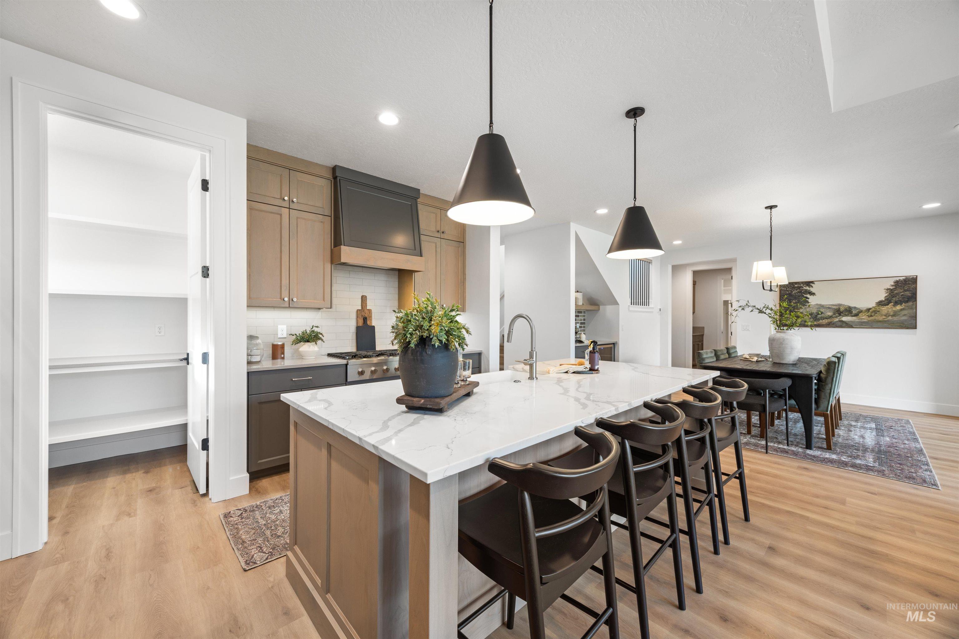 7176 N Firhill Pl, Eagle, Idaho 83616, 3 Bedrooms, 3 Bathrooms, Residential For Sale, Price $1,064,900,MLS 98973586