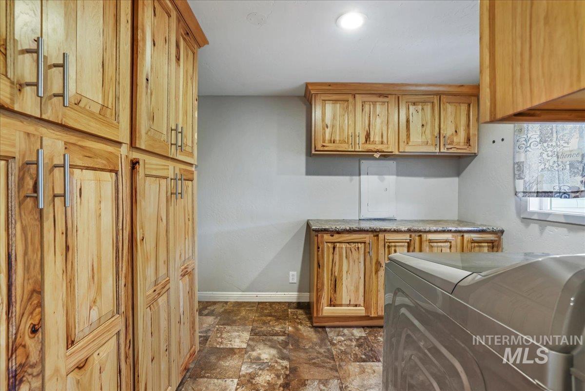 401 18th STREET, Rupert, Idaho 83350, 5 Bedrooms, 3 Bathrooms, Residential For Sale, Price $375,000,MLS 98973587