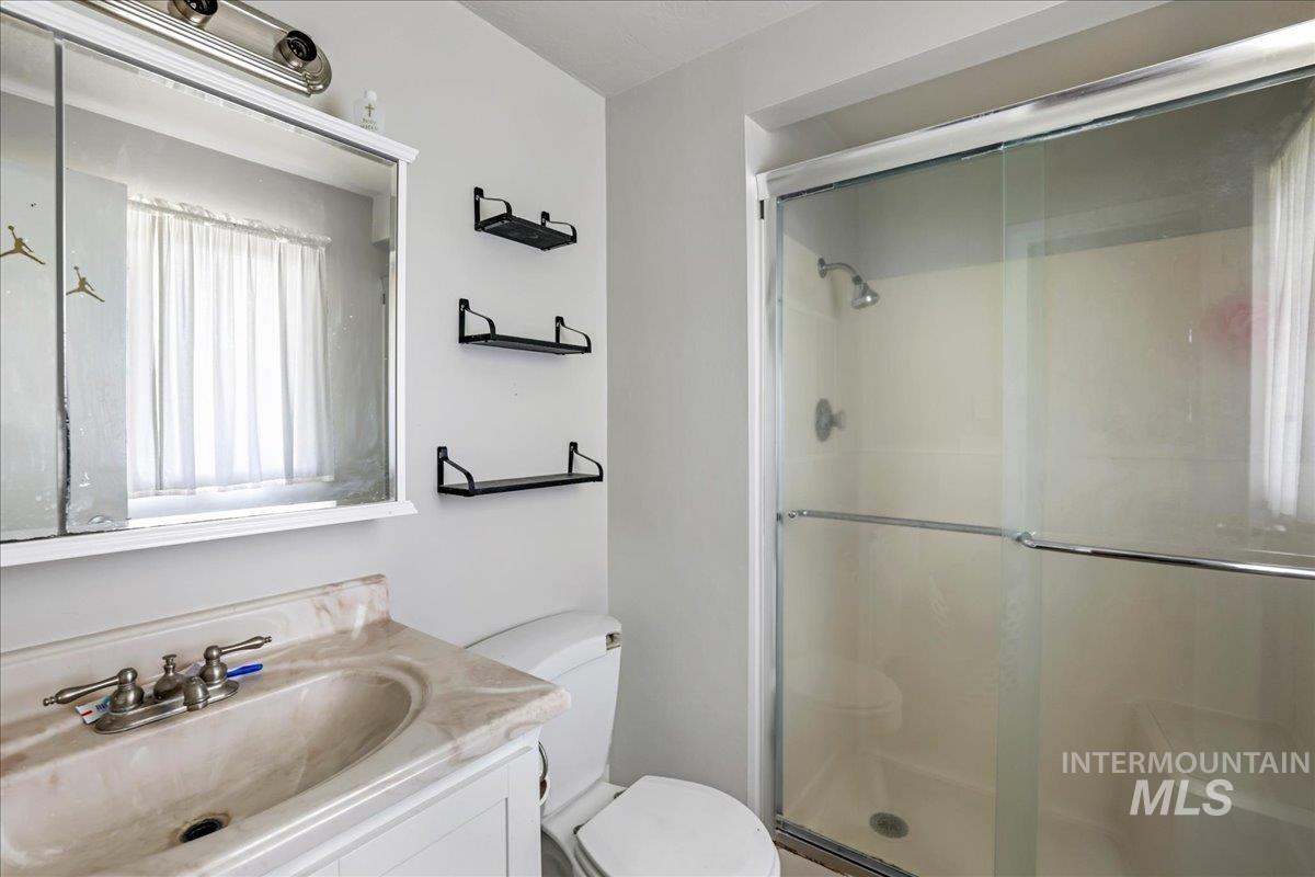 401 18th STREET, Rupert, Idaho 83350, 5 Bedrooms, 3 Bathrooms, Residential For Sale, Price $375,000,MLS 98973587