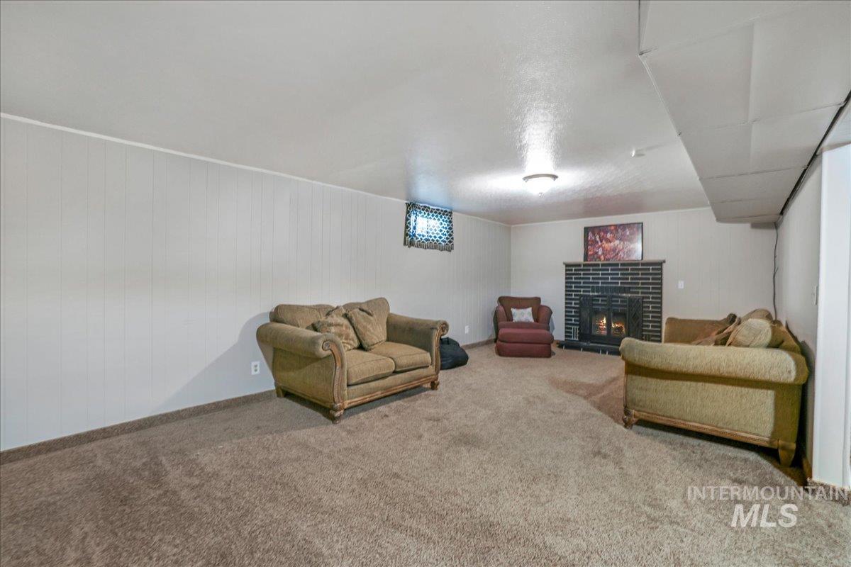 401 18th STREET, Rupert, Idaho 83350, 5 Bedrooms, 3 Bathrooms, Residential For Sale, Price $375,000,MLS 98973587