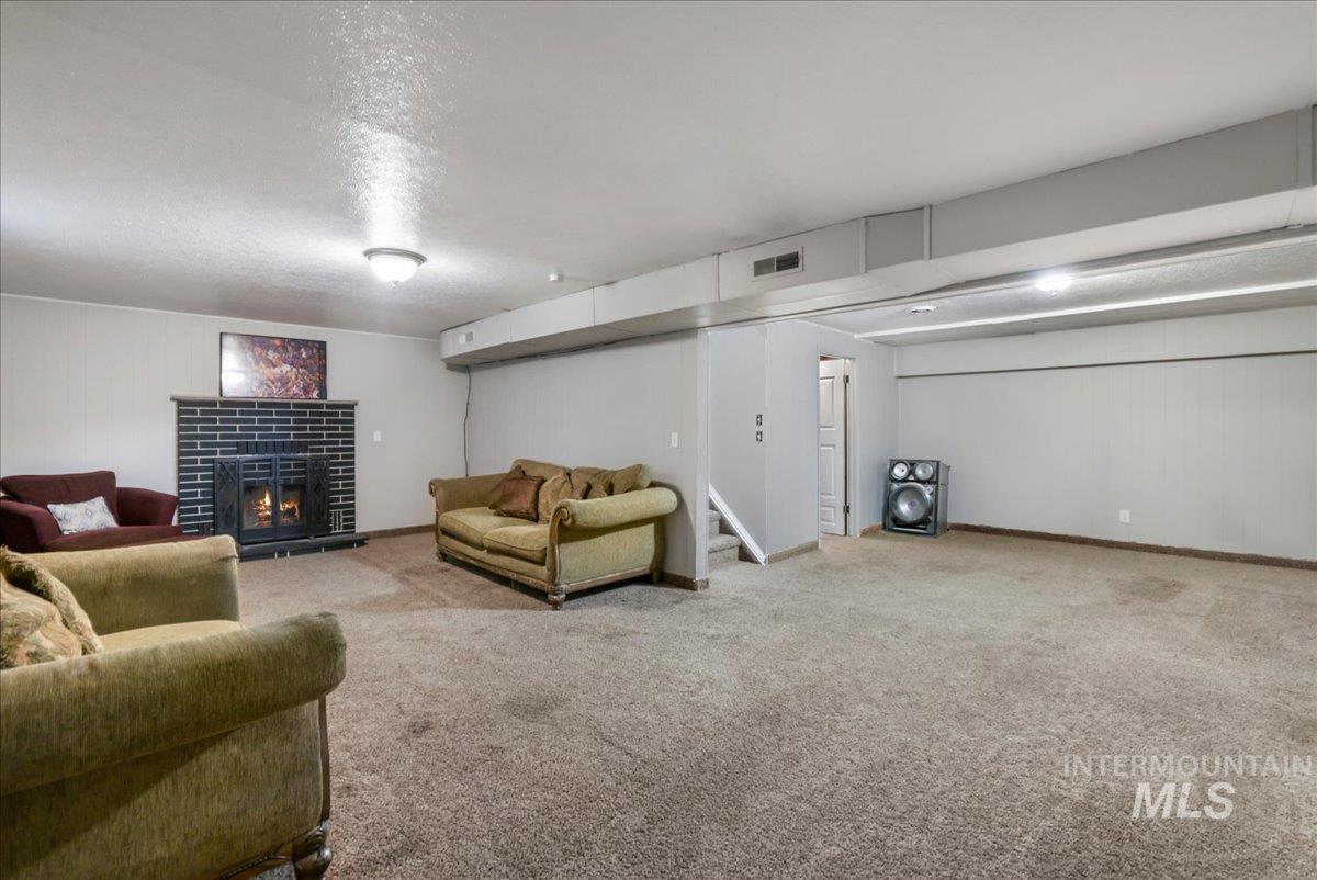 401 18th STREET, Rupert, Idaho 83350, 5 Bedrooms, 3 Bathrooms, Residential For Sale, Price $375,000,MLS 98973587