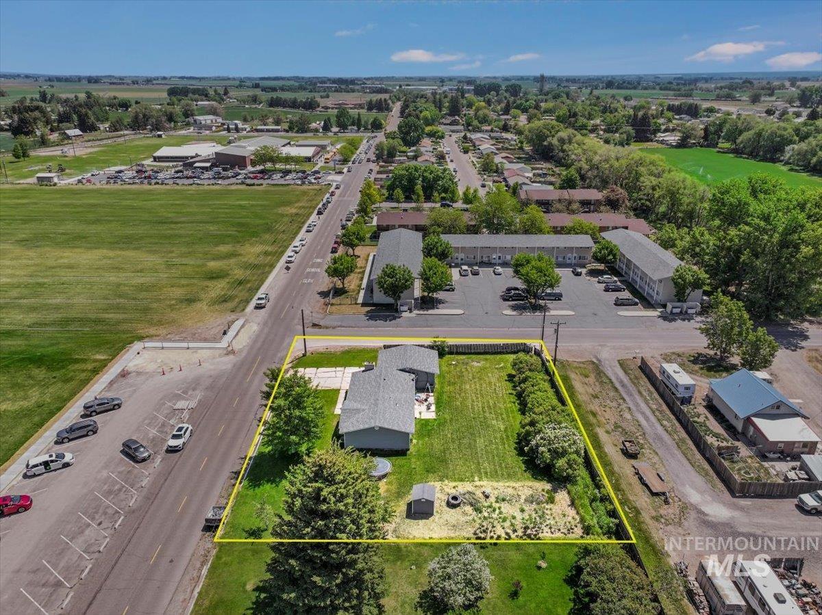 401 18th STREET, Rupert, Idaho 83350, 5 Bedrooms, 3 Bathrooms, Residential For Sale, Price $375,000,MLS 98973587