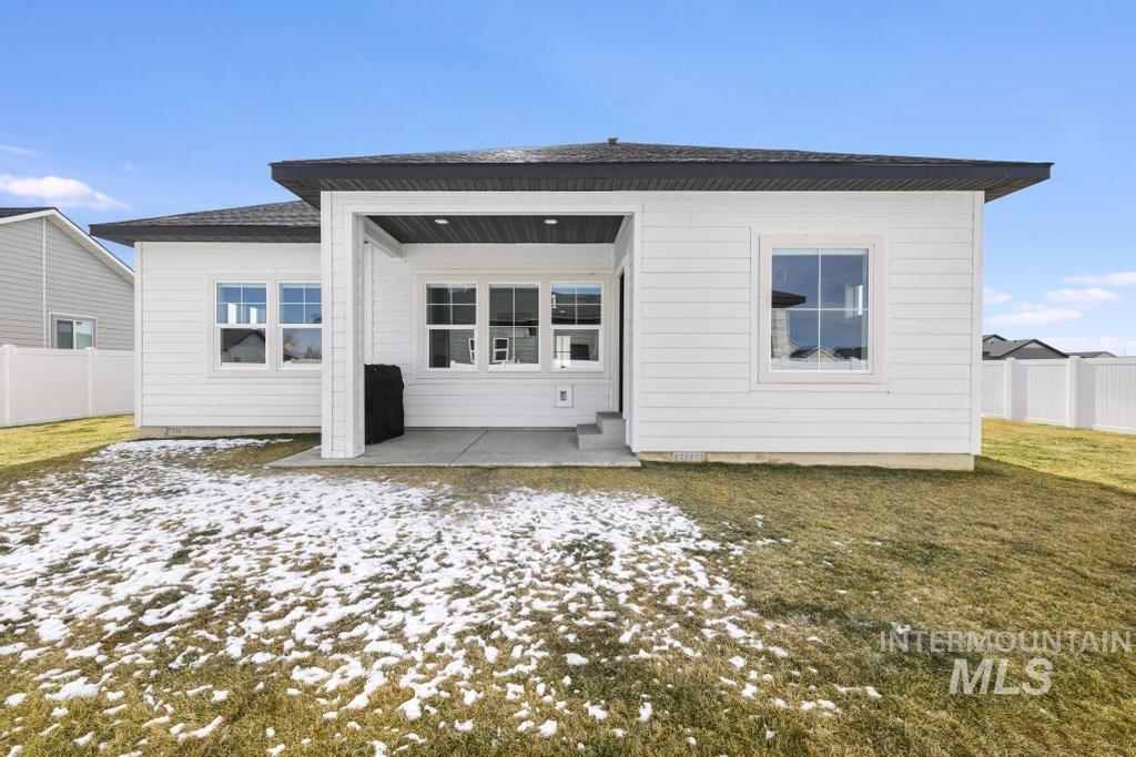 1020 13th Street, Rupert, Idaho 83350, 3 Bedrooms, 2 Bathrooms, Residential For Sale, Price $365,000,MLS 98973588