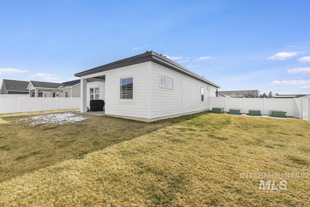 1020 13th Street, Rupert, Idaho 83350, 3 Bedrooms, 2 Bathrooms, Residential For Sale, Price $365,000,MLS 98973588