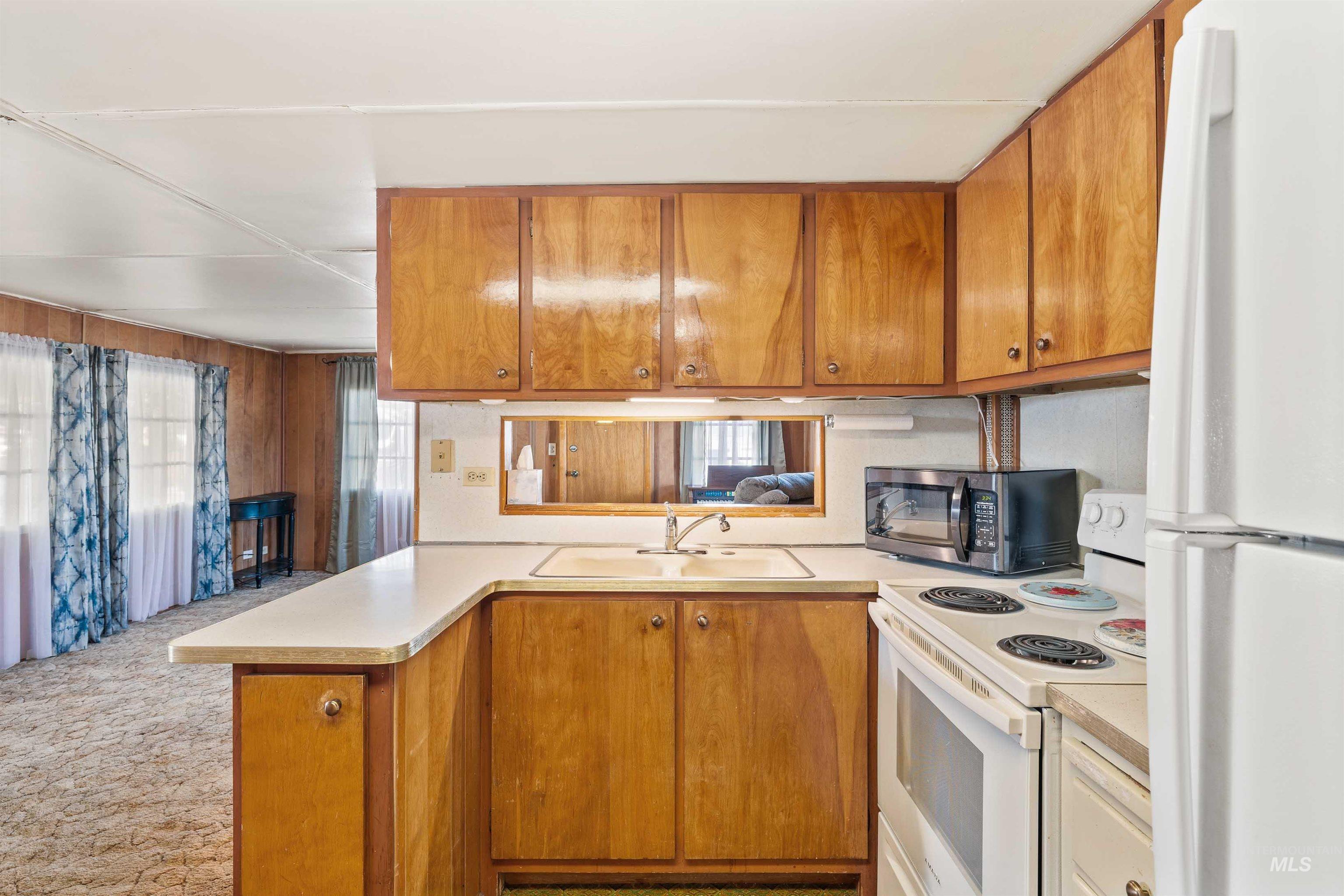 419 Fruitland Ave, Buhl, Idaho 83316, 2 Bedrooms, 1.5 Bathrooms, Residential For Sale, Price $54,500,MLS 98973590