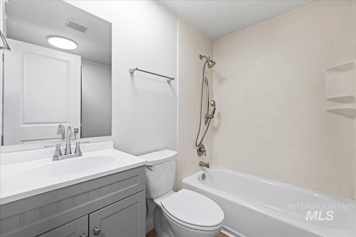 1309 W Maple Ave, Meridian, Idaho 83642, 4 Bedrooms, 2 Bathrooms, Residential For Sale, Price $484,900,MLS 98973592