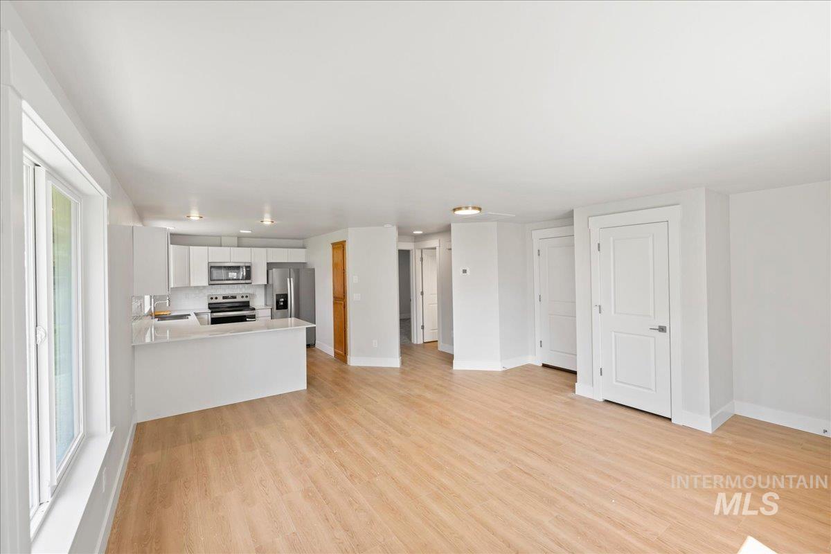 1309 W Maple Ave, Meridian, Idaho 83642, 4 Bedrooms, 2 Bathrooms, Residential For Sale, Price $484,900,MLS 98973592