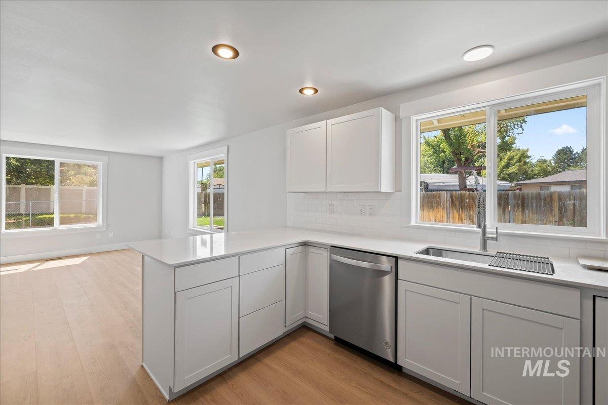 1309 W Maple Ave, Meridian, Idaho 83642, 4 Bedrooms, 2 Bathrooms, Residential For Sale, Price $484,900,MLS 98973592