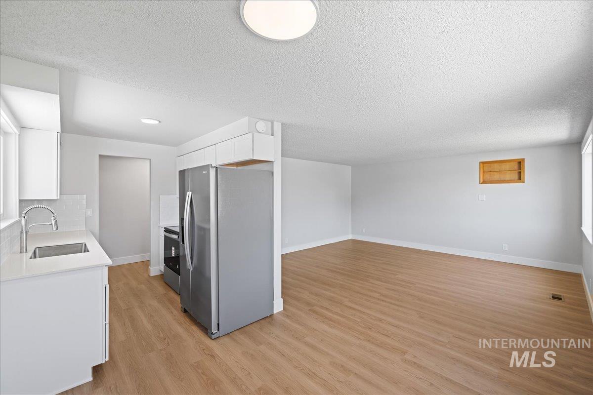 1309 W Maple Ave, Meridian, Idaho 83642, 4 Bedrooms, 2 Bathrooms, Residential For Sale, Price $484,900,MLS 98973592