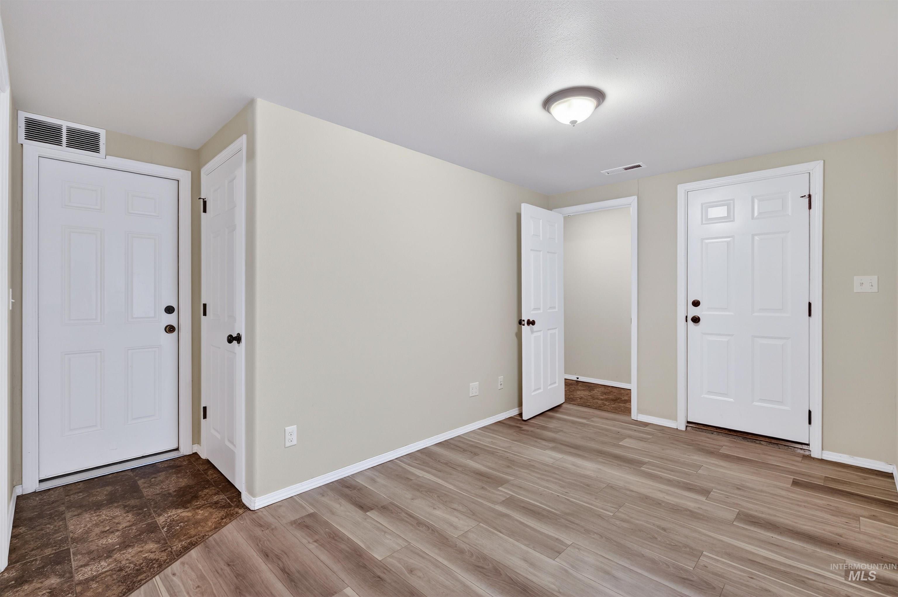 1031 16th Avenue, Clarkston, Washington 99403, 4 Bedrooms, 3 Bathrooms, Residential For Sale, Price $389,000,MLS 98973593