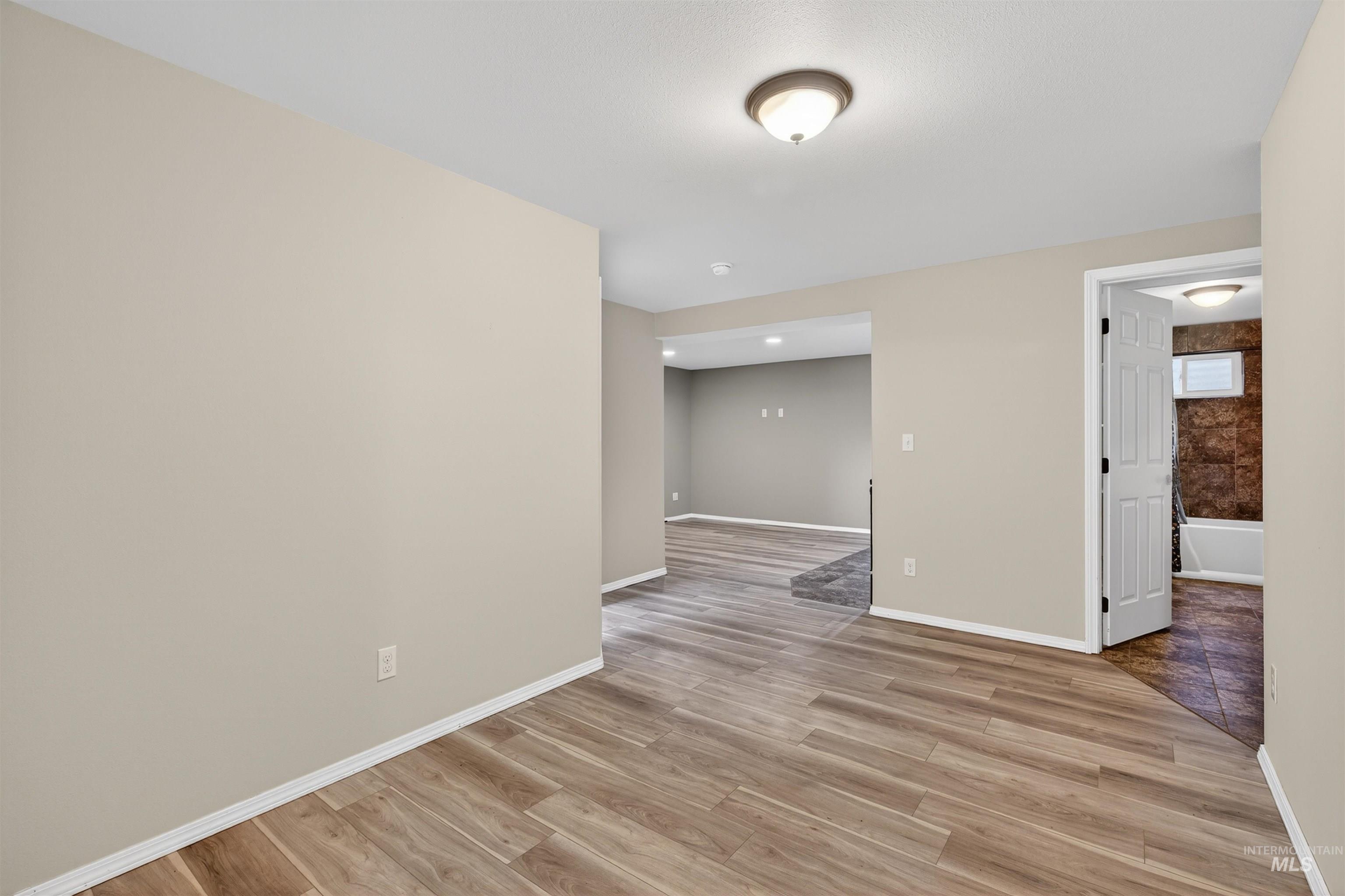 1031 16th Avenue, Clarkston, Washington 99403, 4 Bedrooms, 3 Bathrooms, Residential For Sale, Price $389,000,MLS 98973593