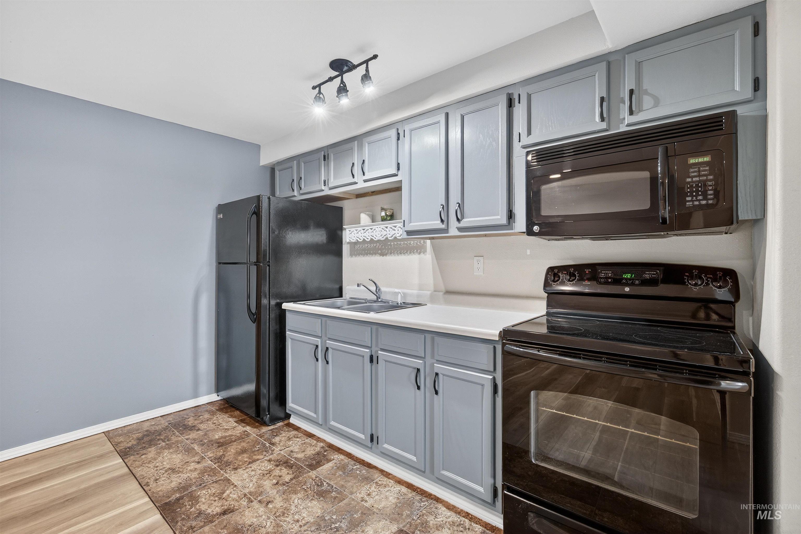 1031 16th Avenue, Clarkston, Washington 99403, 4 Bedrooms, 3 Bathrooms, Residential For Sale, Price $389,000,MLS 98973593