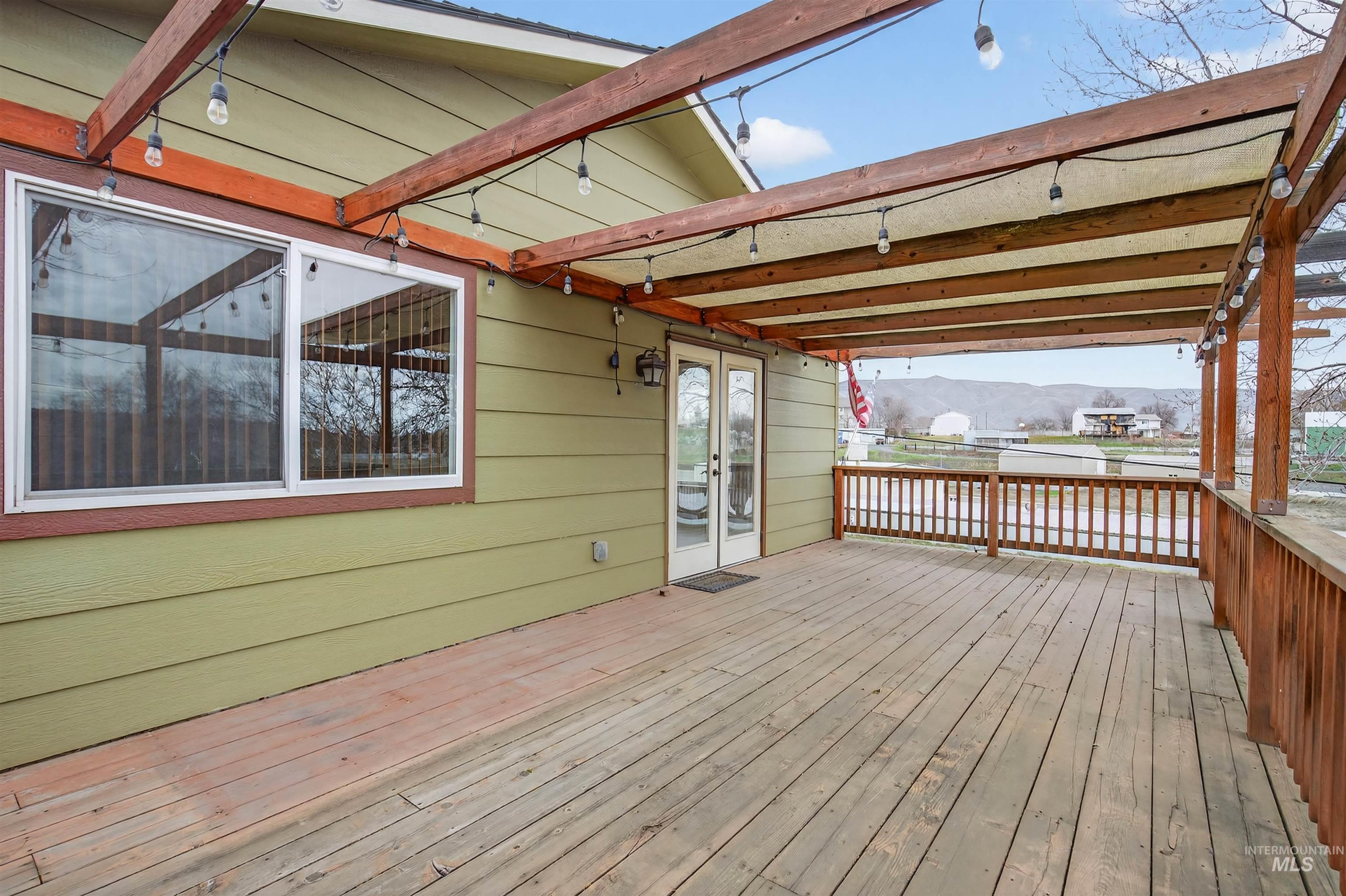 1031 16th Avenue, Clarkston, Washington 99403, 4 Bedrooms, 3 Bathrooms, Residential For Sale, Price $389,000,MLS 98973593