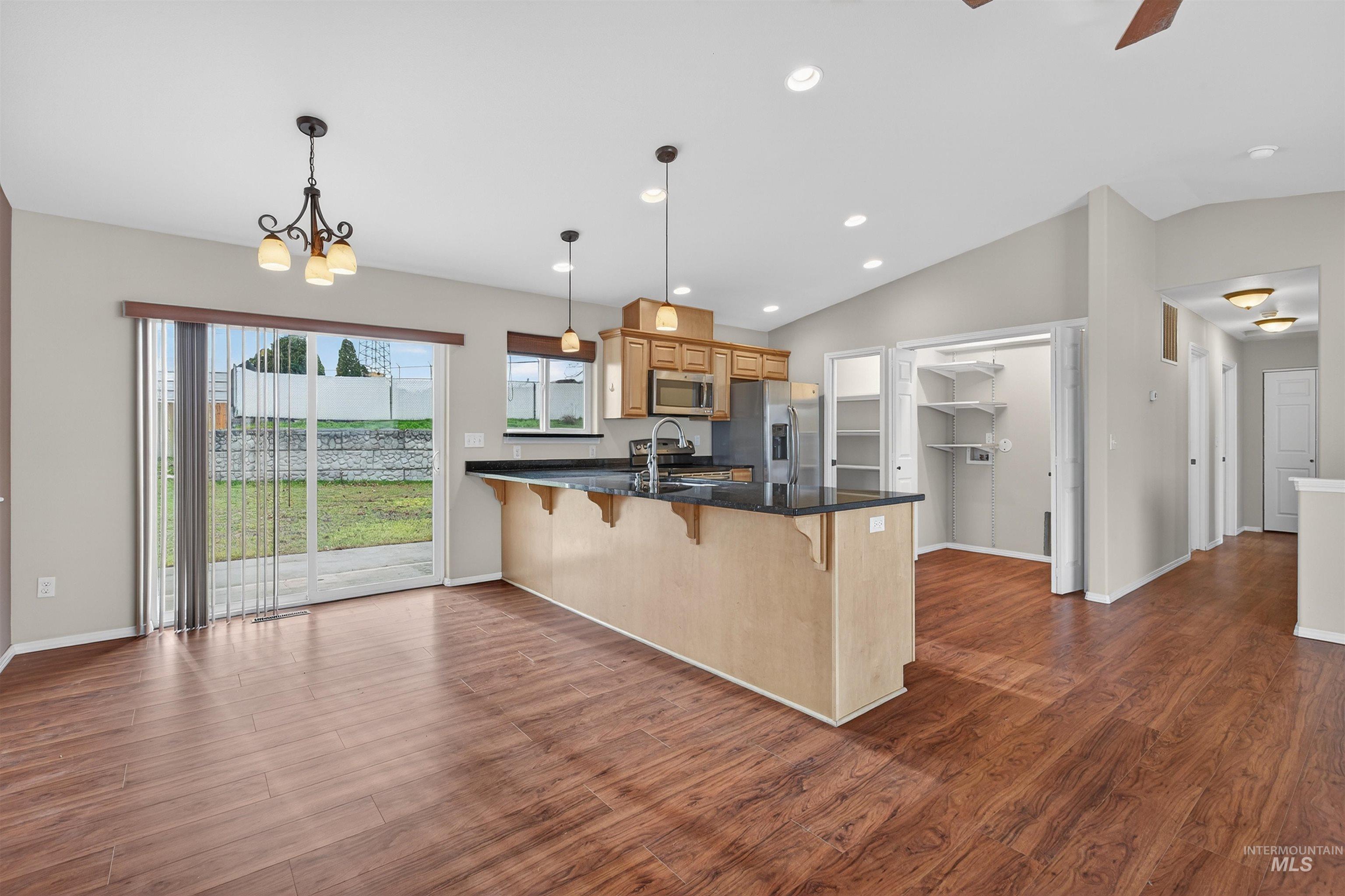 1031 16th Avenue, Clarkston, Washington 99403, 4 Bedrooms, 3 Bathrooms, Residential For Sale, Price $389,000,MLS 98973593