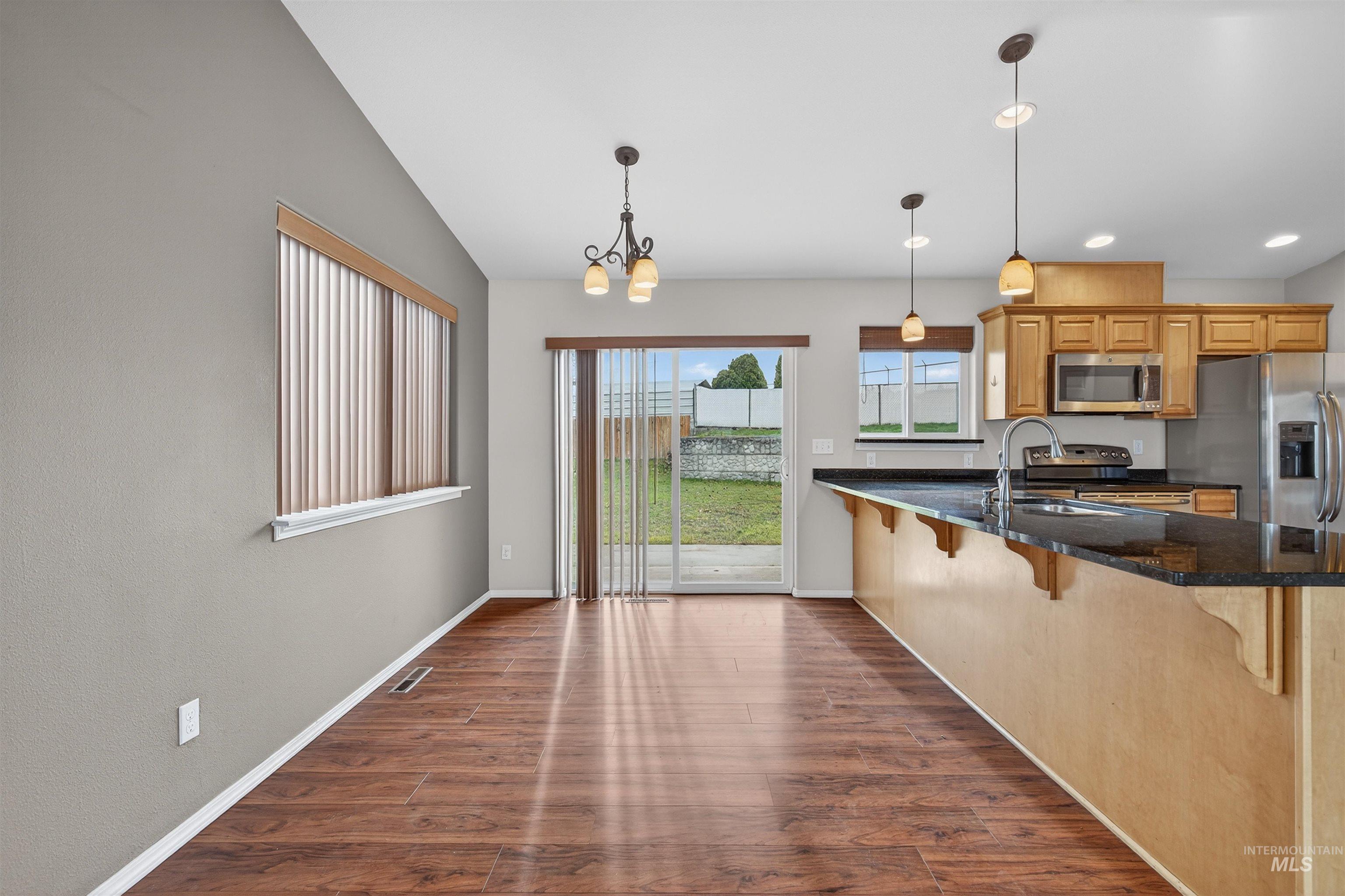 1031 16th Avenue, Clarkston, Washington 99403, 4 Bedrooms, 3 Bathrooms, Residential For Sale, Price $389,000,MLS 98973593