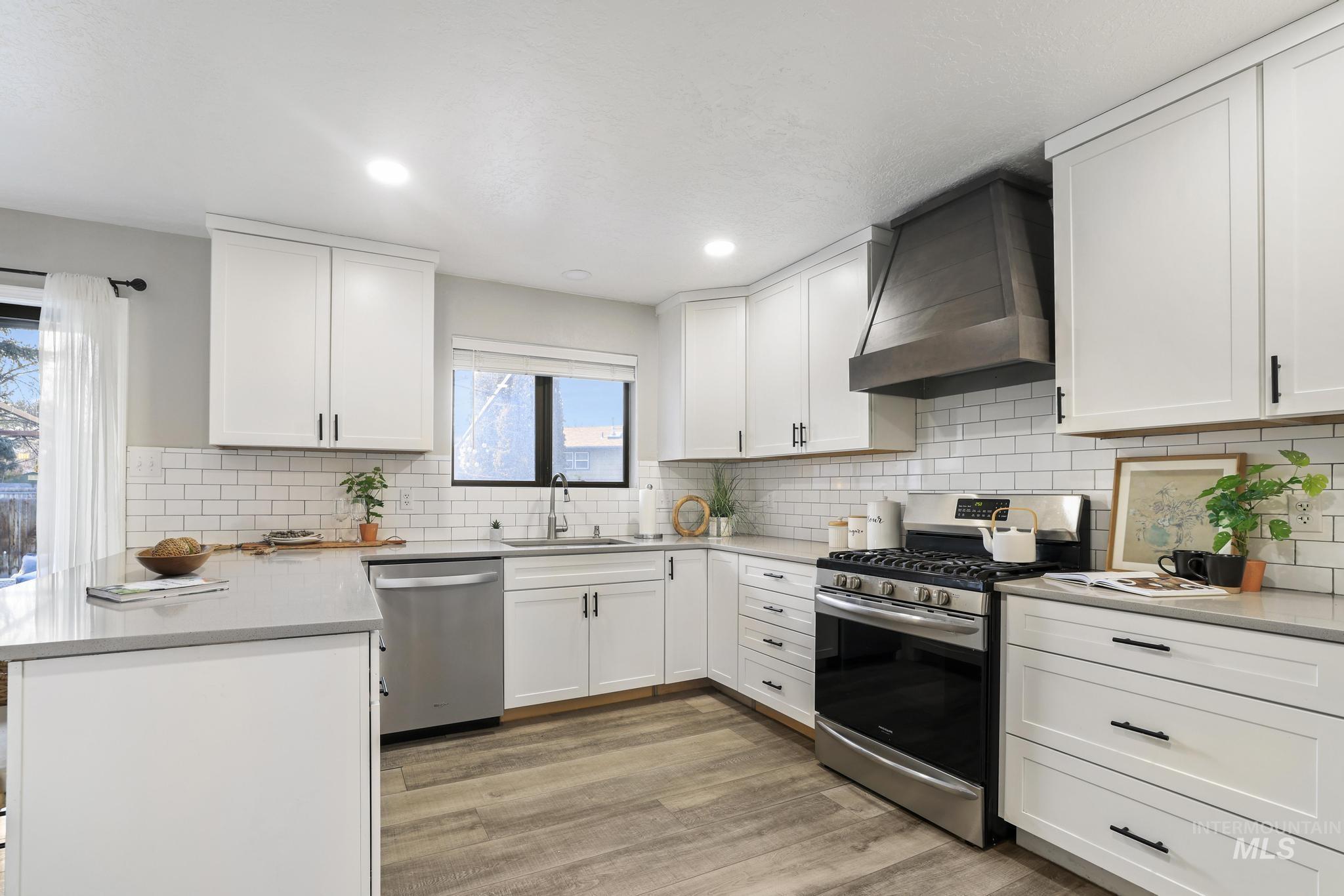 745 Newport St., Twin Falls, Idaho 83301, 5 Bedrooms, 3 Bathrooms, Residential For Sale, Price $415,000,MLS 98973594