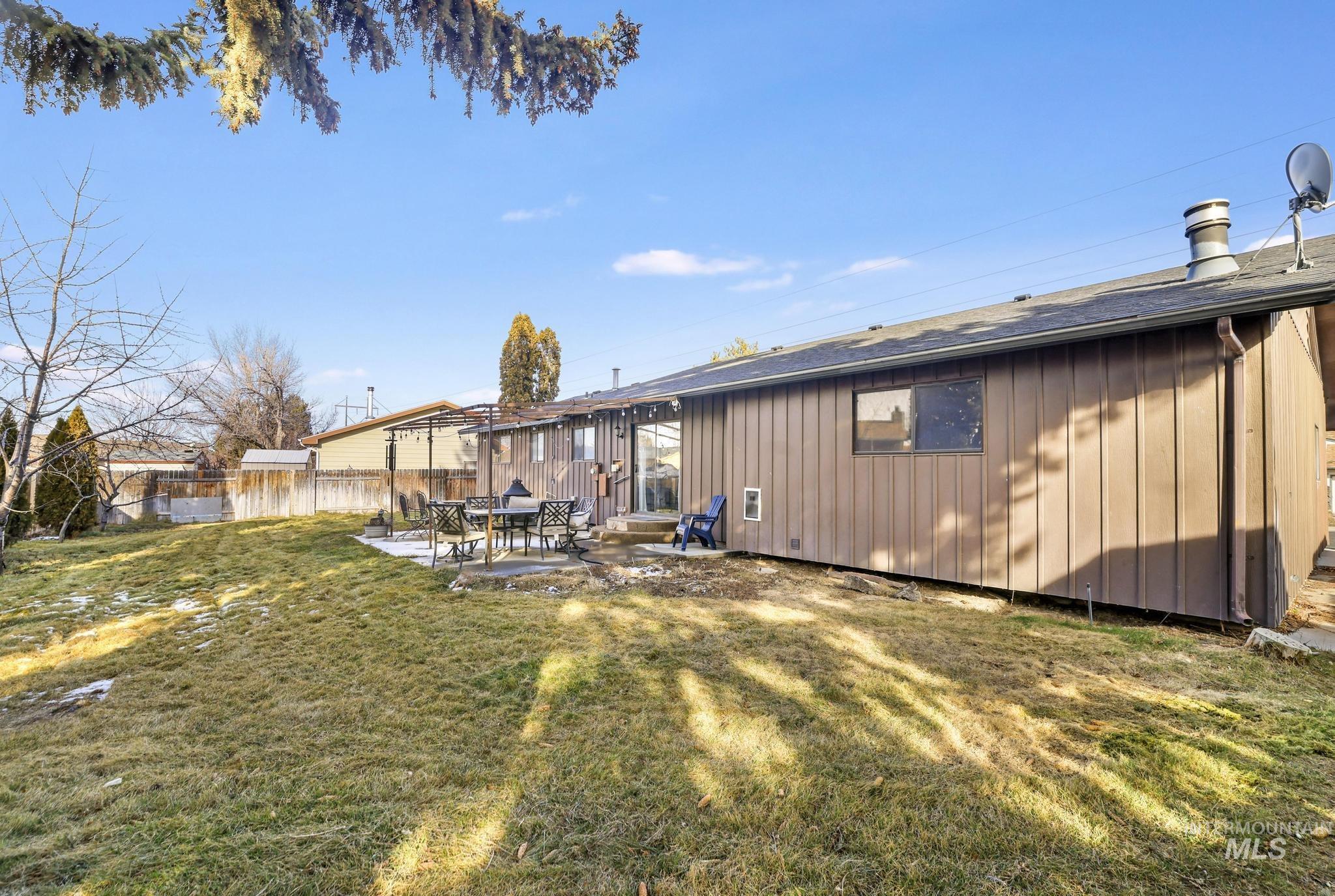 745 Newport St., Twin Falls, Idaho 83301, 5 Bedrooms, 3 Bathrooms, Residential For Sale, Price $415,000,MLS 98973594