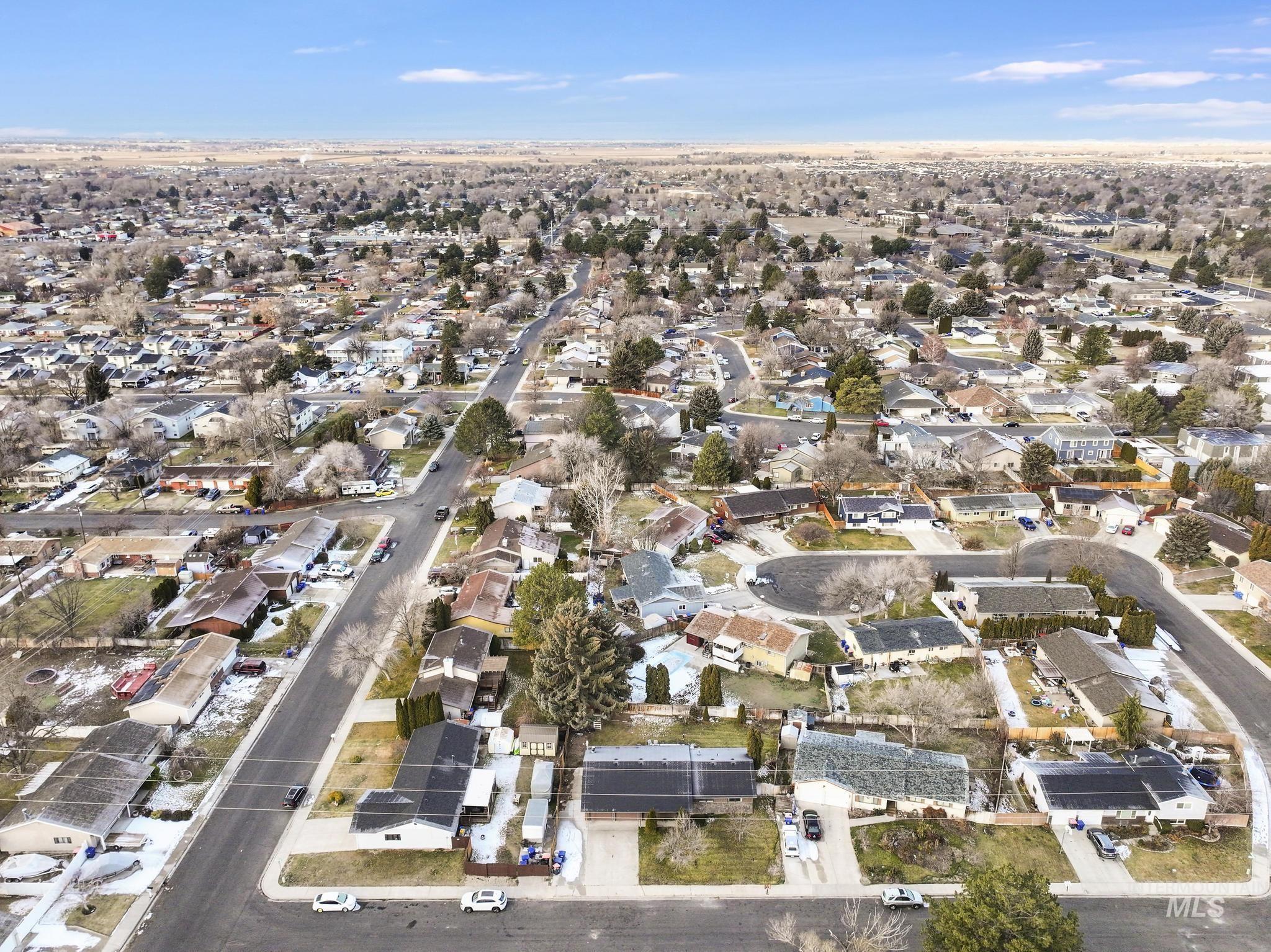 745 Newport St., Twin Falls, Idaho 83301, 5 Bedrooms, 3 Bathrooms, Residential For Sale, Price $415,000,MLS 98973594