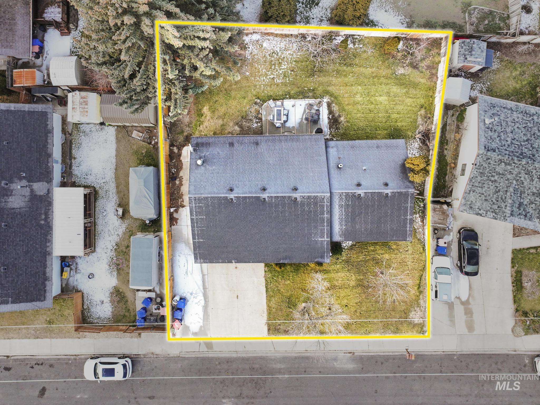 745 Newport St., Twin Falls, Idaho 83301, 5 Bedrooms, 3 Bathrooms, Residential For Sale, Price $415,000,MLS 98973594