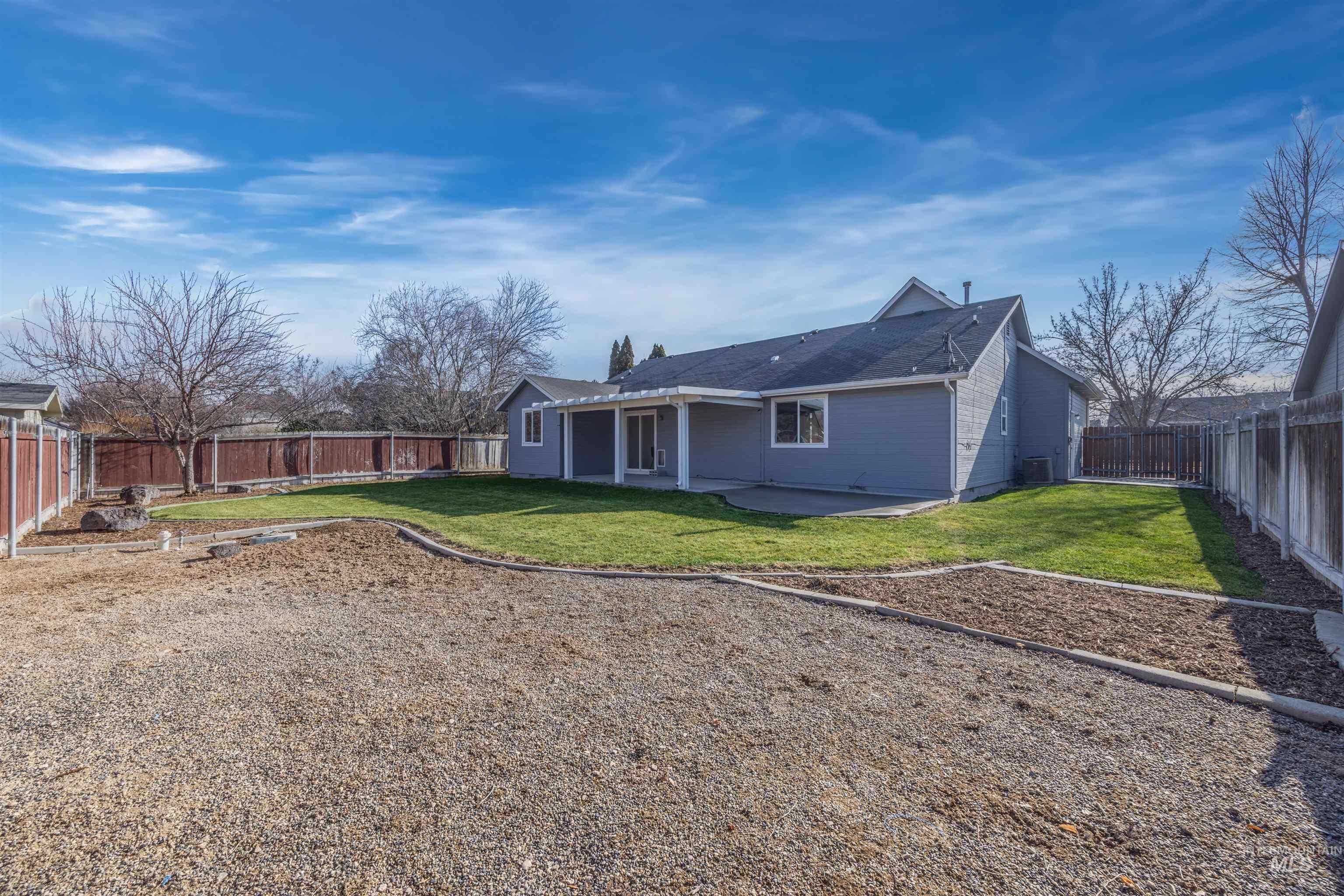 4122 E Roan Meadow, Nampa, Idaho 83687, 4 Bedrooms, 2 Bathrooms, Residential For Sale, Price $400,000,MLS 98973595