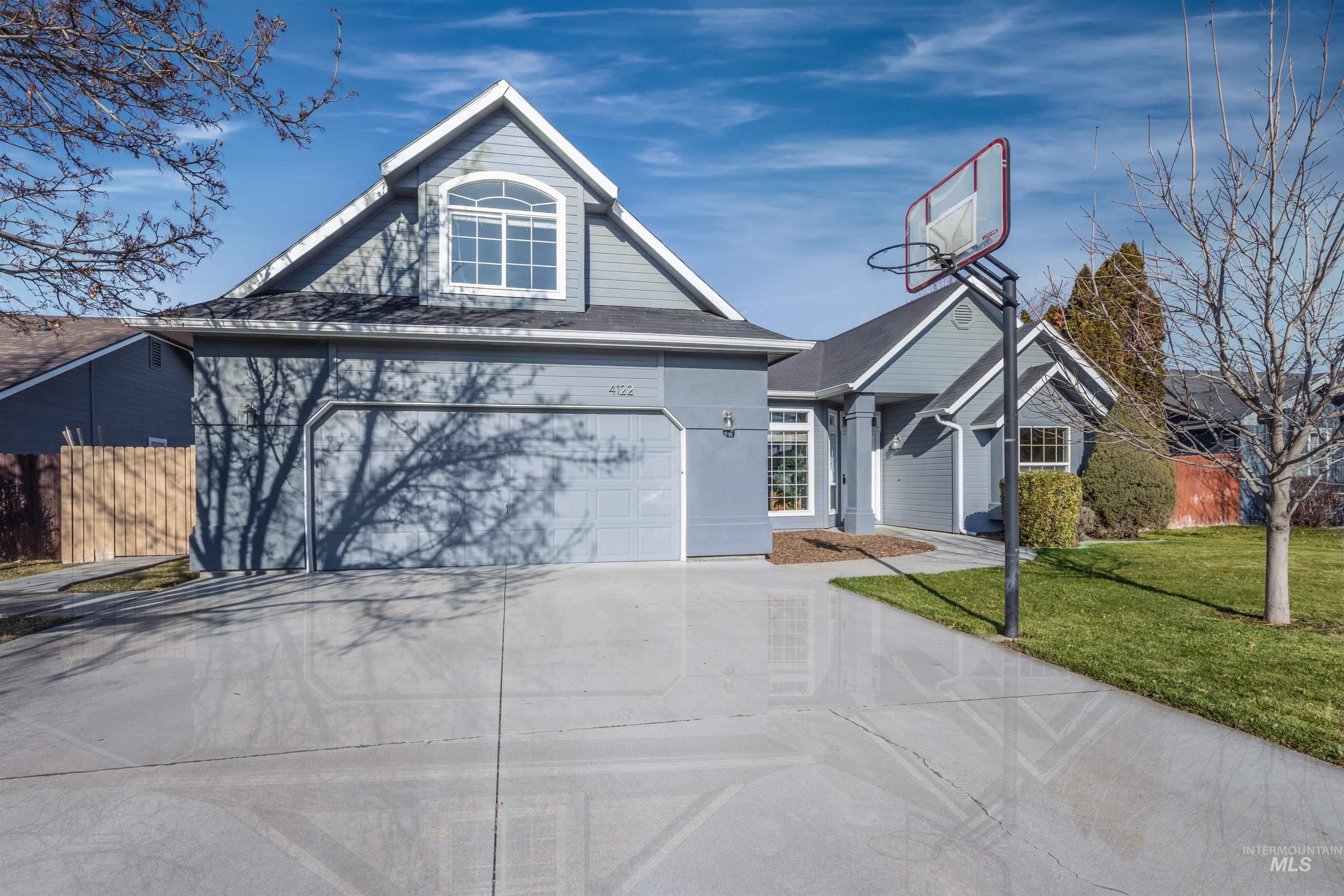4122 E Roan Meadow, Nampa, Idaho 83687, 4 Bedrooms, 2 Bathrooms, Residential For Sale, Price $400,000,MLS 98973595