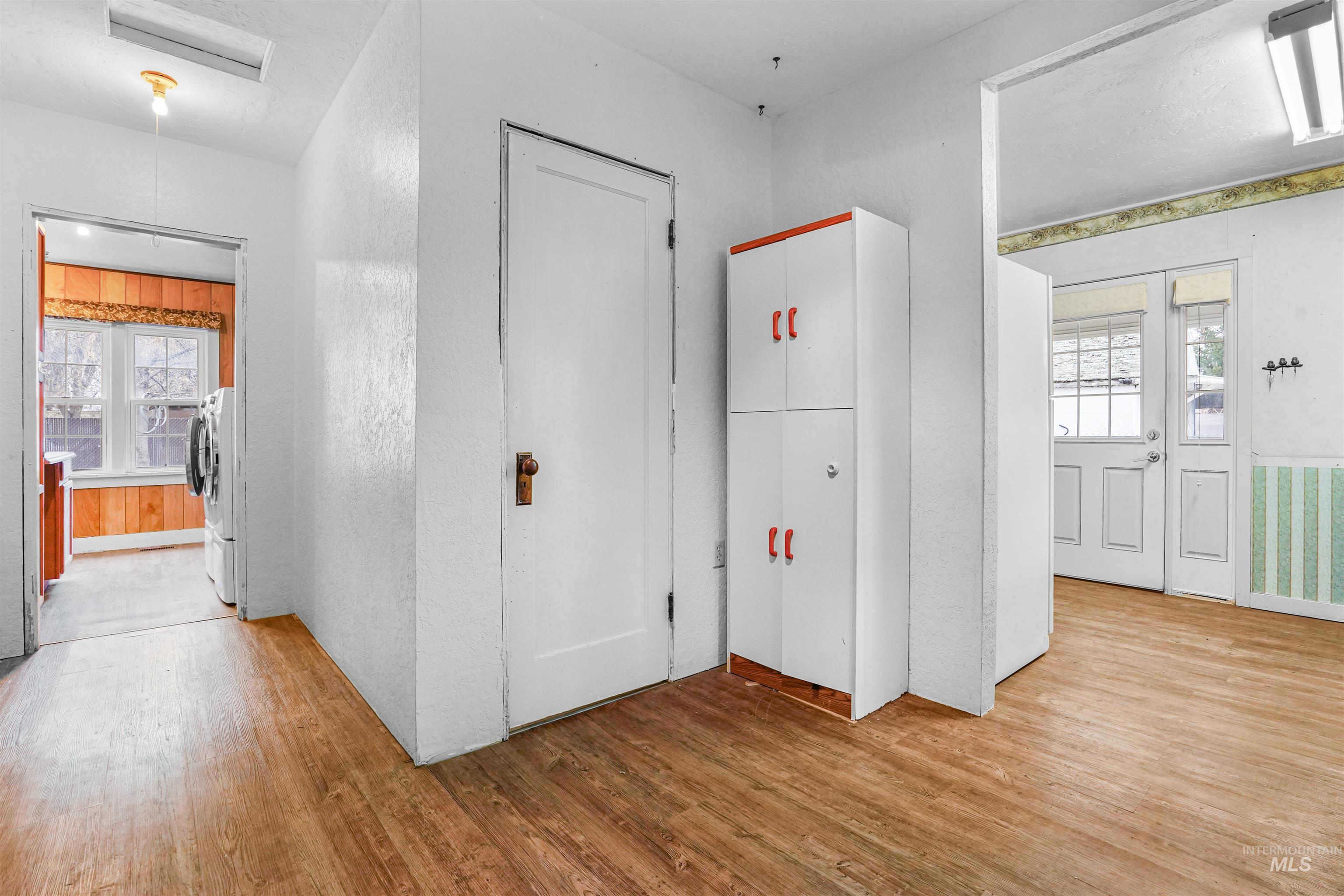 714 4th Ave East, Gooding, Idaho 83330, 2 Bedrooms, 1 Bathroom, Residential For Sale, Price $225,000,MLS 98973598