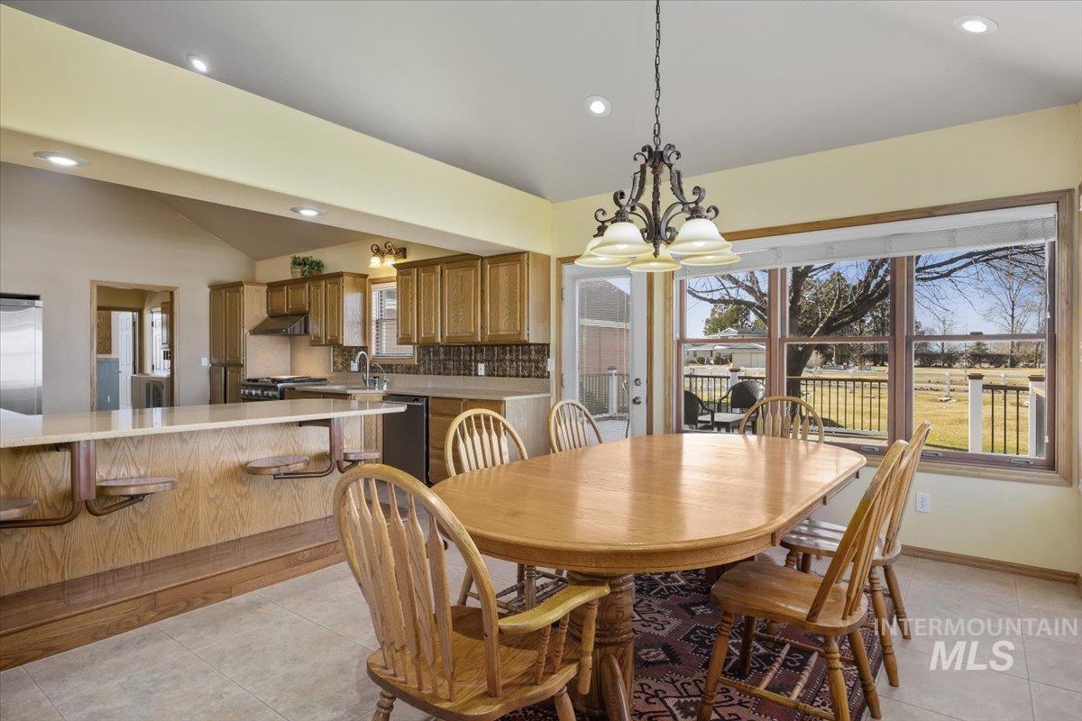 474 Kay Dr., Twin Falls, Idaho 83301, 4 Bedrooms, 4 Bathrooms, Residential For Sale, Price $925,000,MLS 98973599