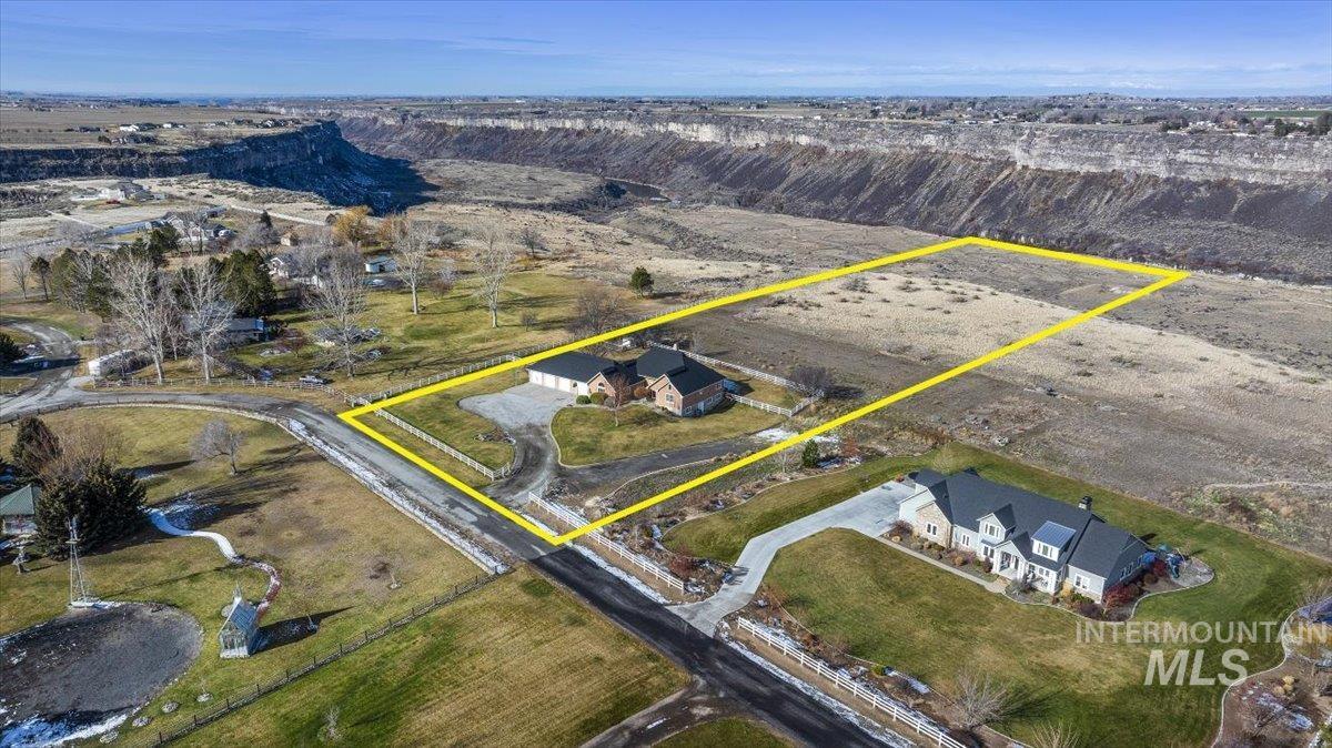 474 Kay Dr., Twin Falls, Idaho 83301, 4 Bedrooms, 4 Bathrooms, Residential For Sale, Price $925,000,MLS 98973599