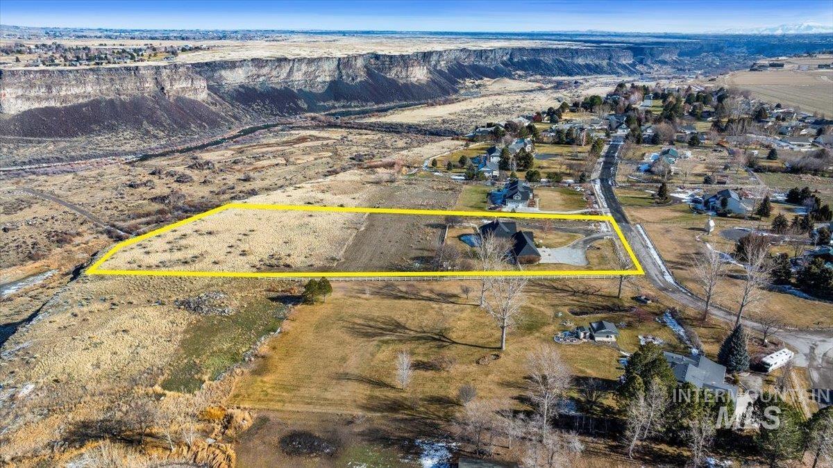 474 Kay Dr., Twin Falls, Idaho 83301, 4 Bedrooms, 4 Bathrooms, Residential For Sale, Price $925,000,MLS 98973599