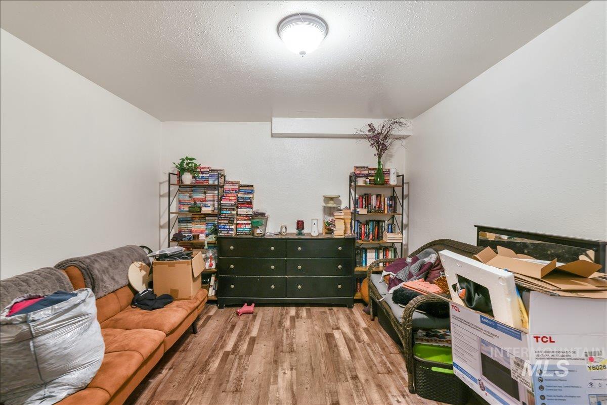 121 7th Ave S, Buhl, Idaho 83316, 4 Bedrooms, 2 Bathrooms, Residential For Sale, Price $270,000,MLS 98973600