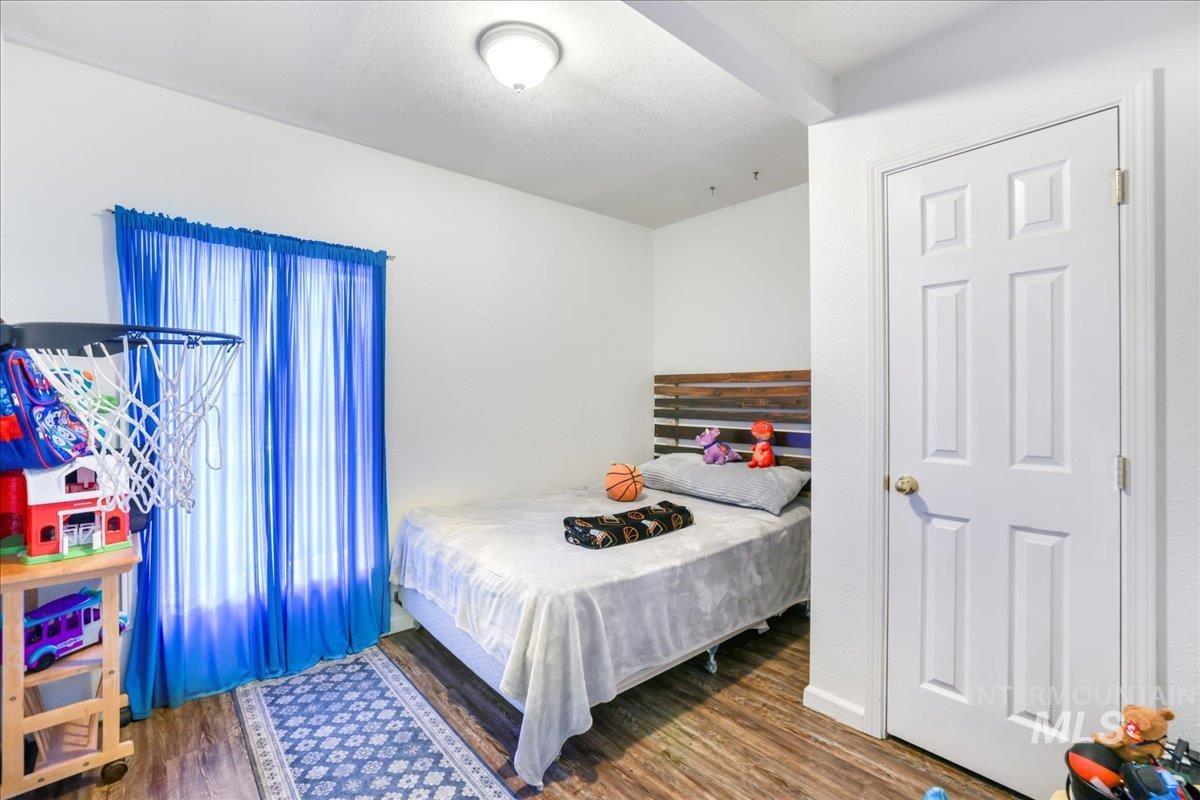 121 7th Ave S, Buhl, Idaho 83316, 4 Bedrooms, 2 Bathrooms, Residential For Sale, Price $270,000,MLS 98973600