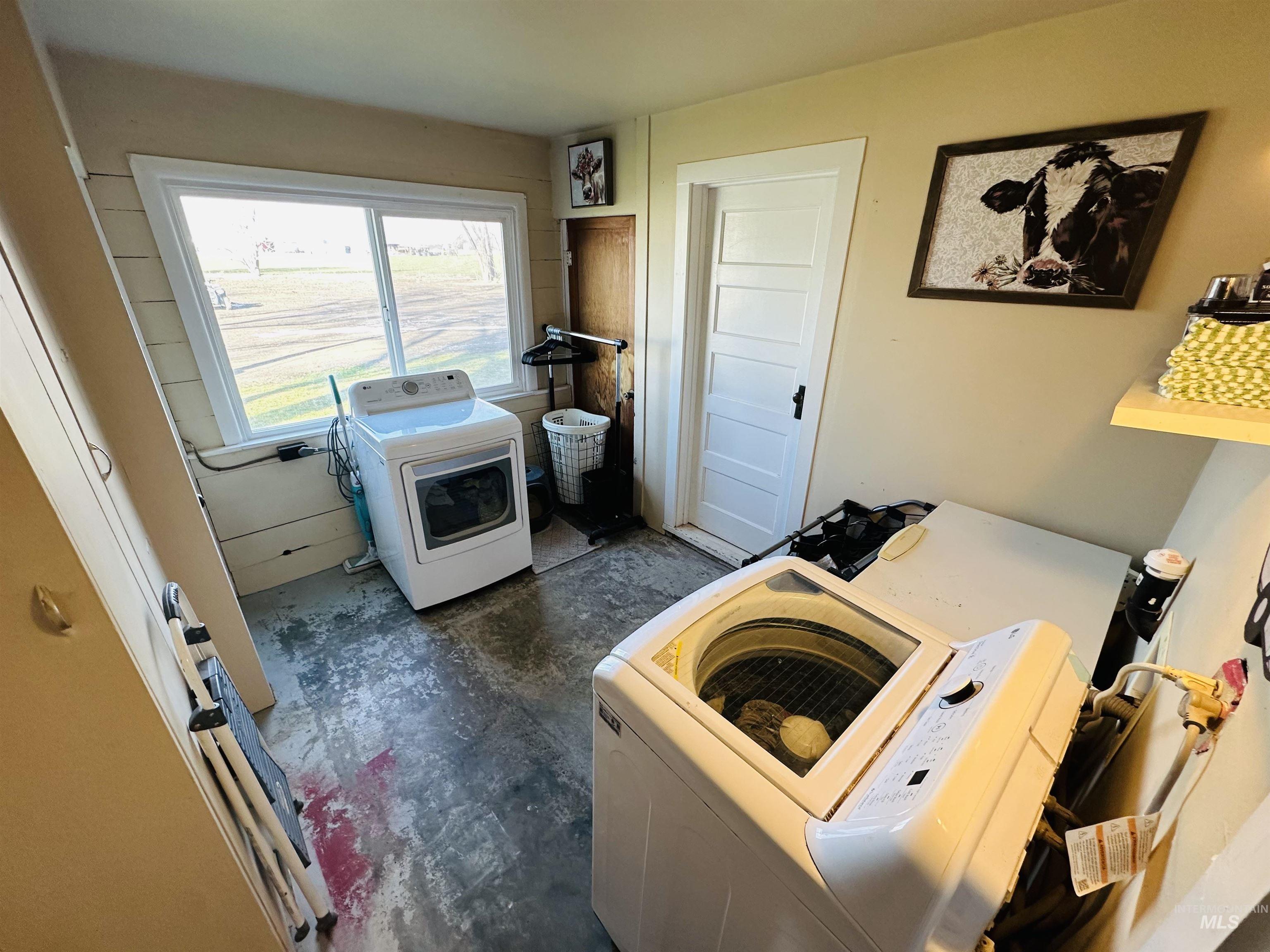 260 Hwy 95, Weiser, Idaho 83672, 2 Bedrooms, 1 Bathroom, Residential For Sale, Price $475,000,MLS 98973601