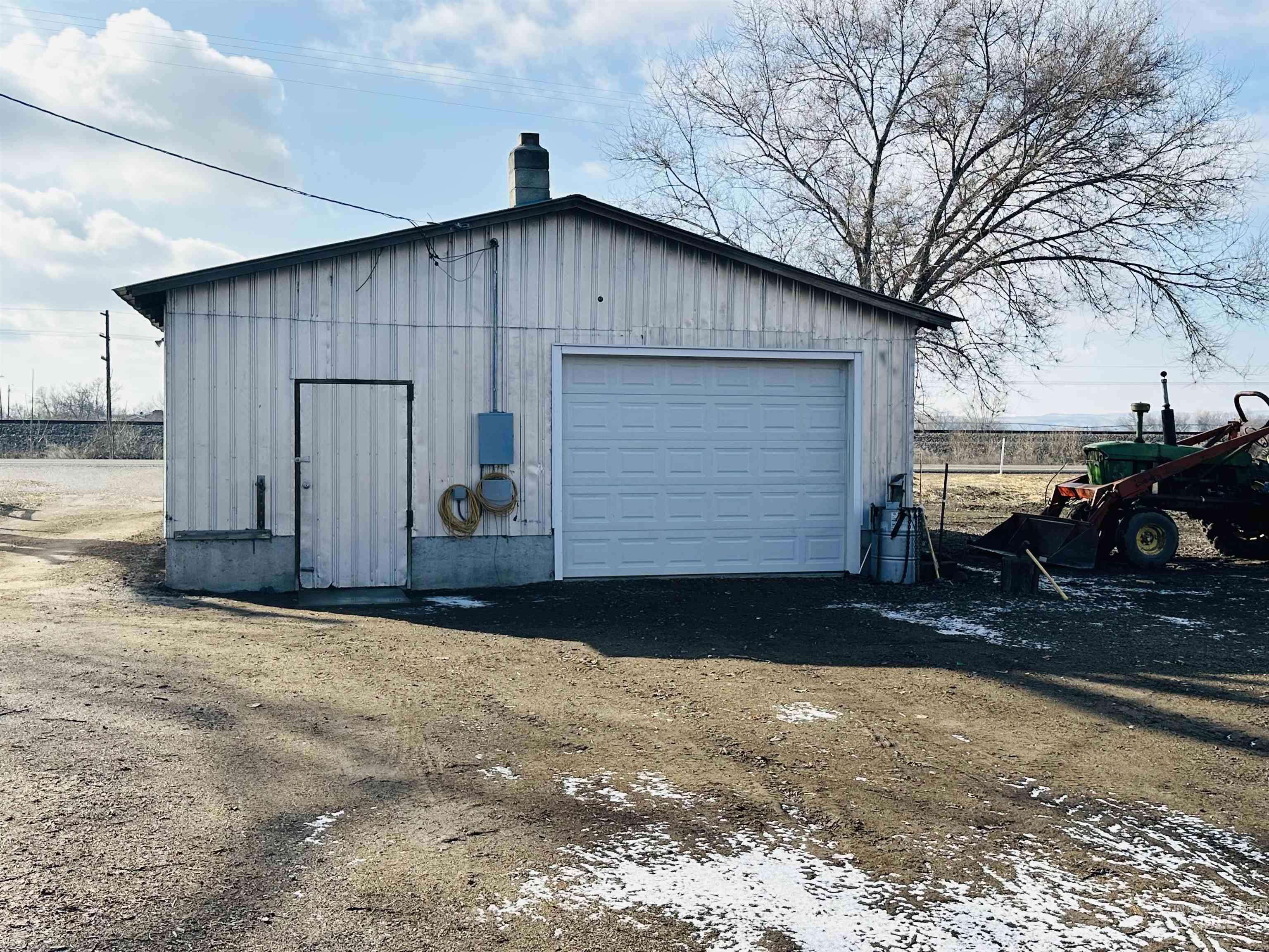 260 Hwy 95, Weiser, Idaho 83672, 2 Bedrooms, 1 Bathroom, Residential For Sale, Price $475,000,MLS 98973601