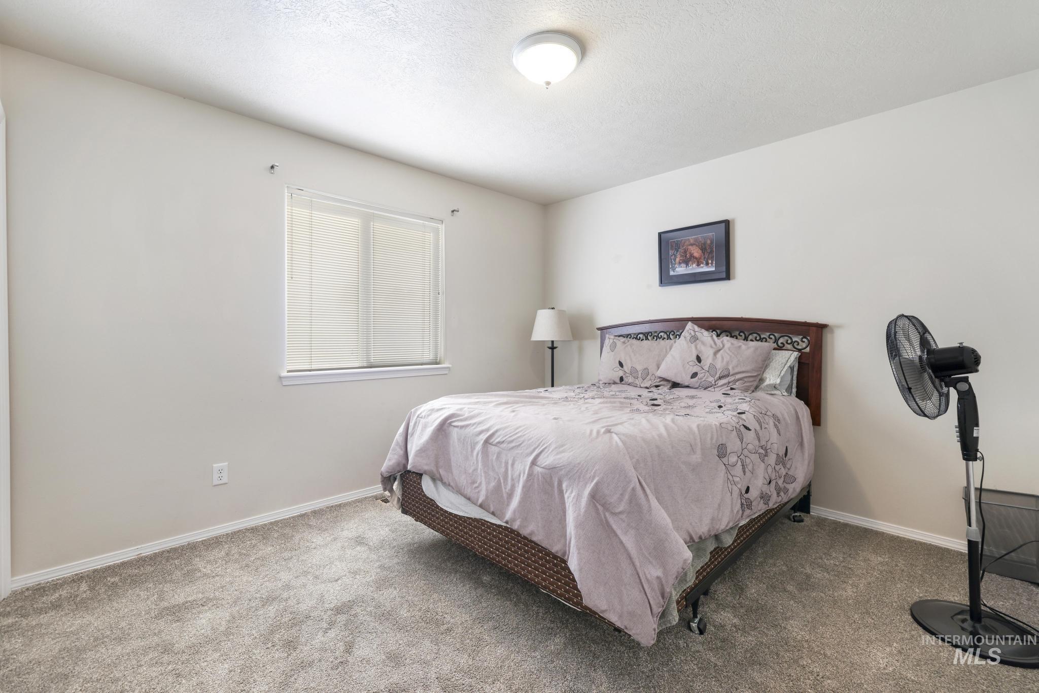 1731 & 1733 Dora Dr N, Twin Falls, Idaho 83301, 3 Bedrooms, 2 Bathrooms, Residential Income For Sale, Price $589,000,MLS 98973603