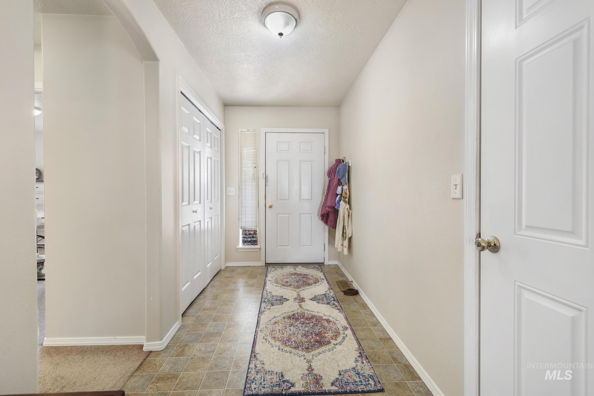 1731 & 1733 Dora Dr N, Twin Falls, Idaho 83301, 3 Bedrooms, 2 Bathrooms, Residential Income For Sale, Price $589,000,MLS 98973603