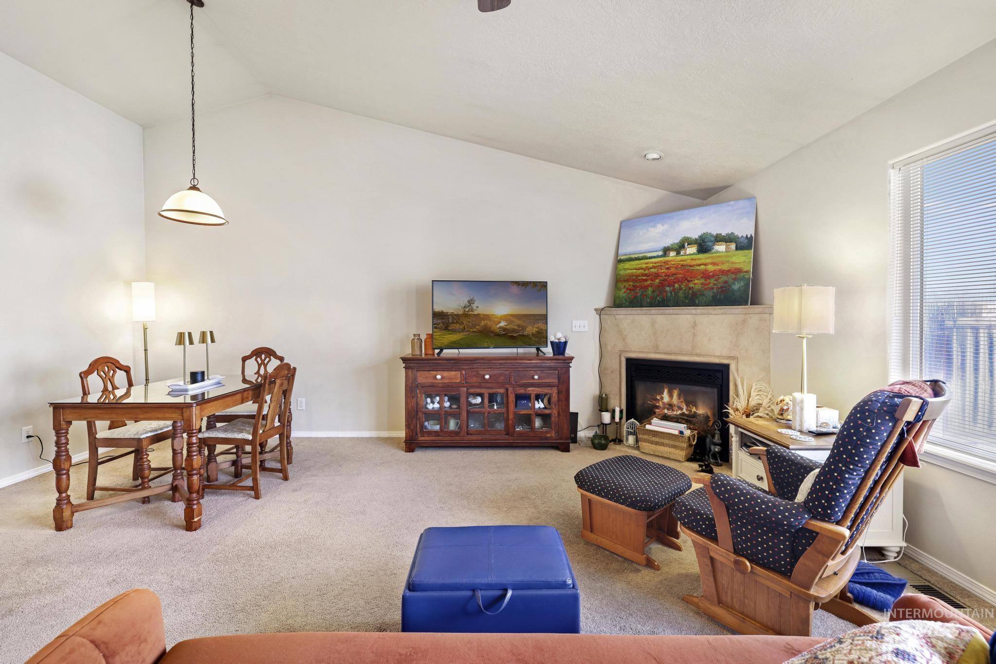 1731 & 1733 Dora Dr N, Twin Falls, Idaho 83301, 3 Bedrooms, 2 Bathrooms, Residential Income For Sale, Price $589,000,MLS 98973603