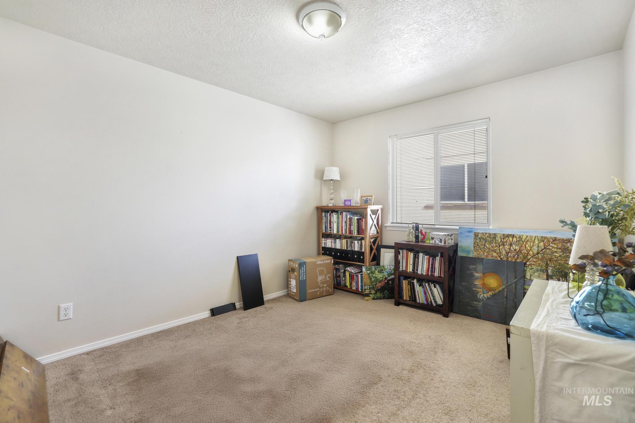 1731 & 1733 Dora Dr N, Twin Falls, Idaho 83301, 3 Bedrooms, 2 Bathrooms, Residential Income For Sale, Price $589,000,MLS 98973603