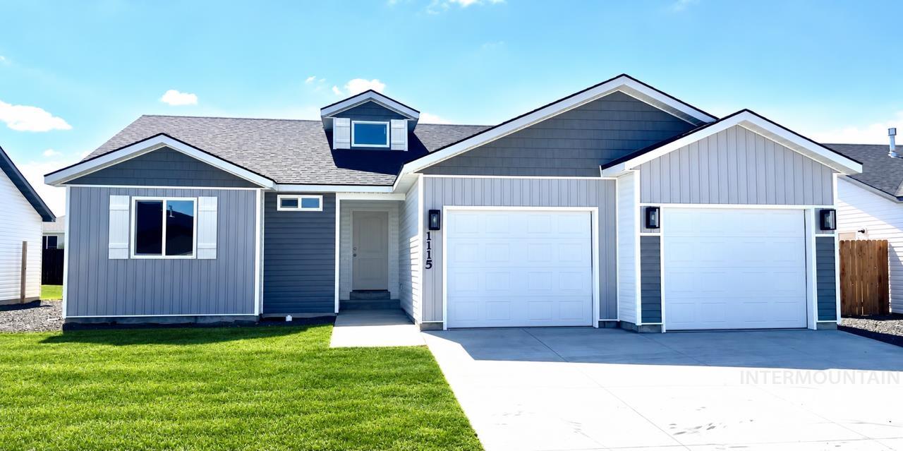 1115 Meadow Lake Loop, Buhl, Idaho 83316, 3 Bedrooms, 2 Bathrooms, Residential For Sale, Price $351,500, 98973605