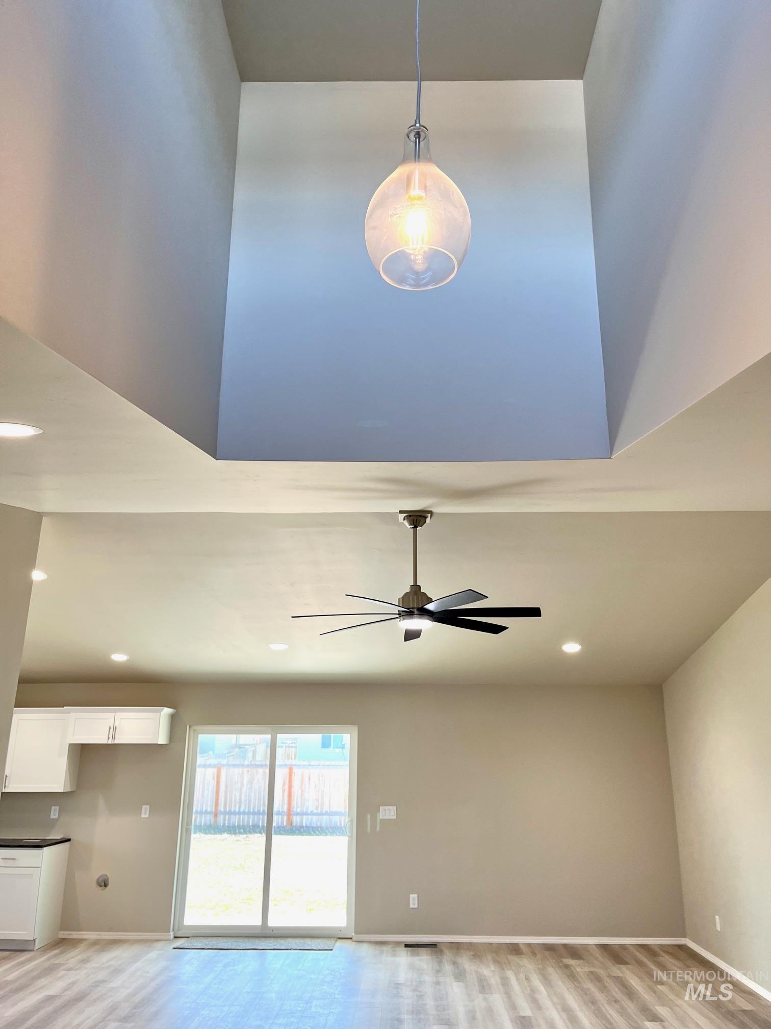 1115 Meadow Lake Loop, Buhl, Idaho 83316, 3 Bedrooms, 2 Bathrooms, Residential For Sale, Price $361,900,MLS 98973605