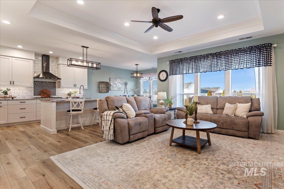 15082 Pronghorn Dr, Caldwell, Idaho 83607, 3 Bedrooms, 2.5 Bathrooms, Residential For Sale, Price $995,000,MLS 98973606