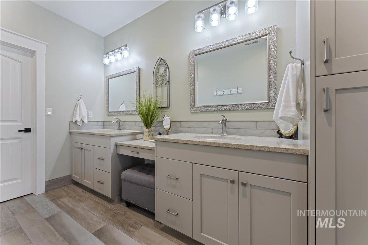 15082 Pronghorn Dr, Caldwell, Idaho 83607, 3 Bedrooms, 2.5 Bathrooms, Residential For Sale, Price $995,000,MLS 98973606