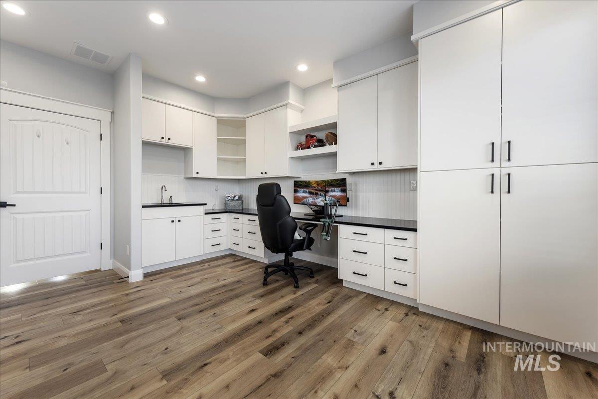 15082 Pronghorn Dr, Caldwell, Idaho 83607, 3 Bedrooms, 2.5 Bathrooms, Residential For Sale, Price $995,000,MLS 98973606