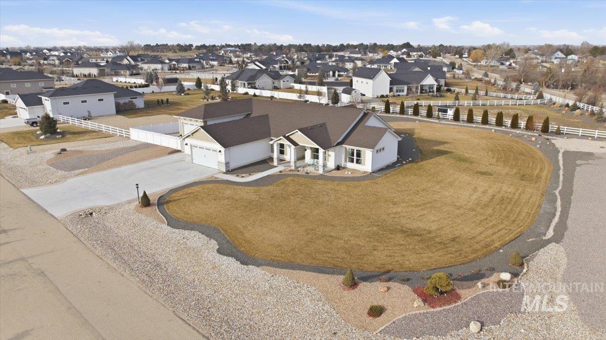 15082 Pronghorn Dr, Caldwell, Idaho 83607, 3 Bedrooms, 2.5 Bathrooms, Residential For Sale, Price $995,000,MLS 98973606