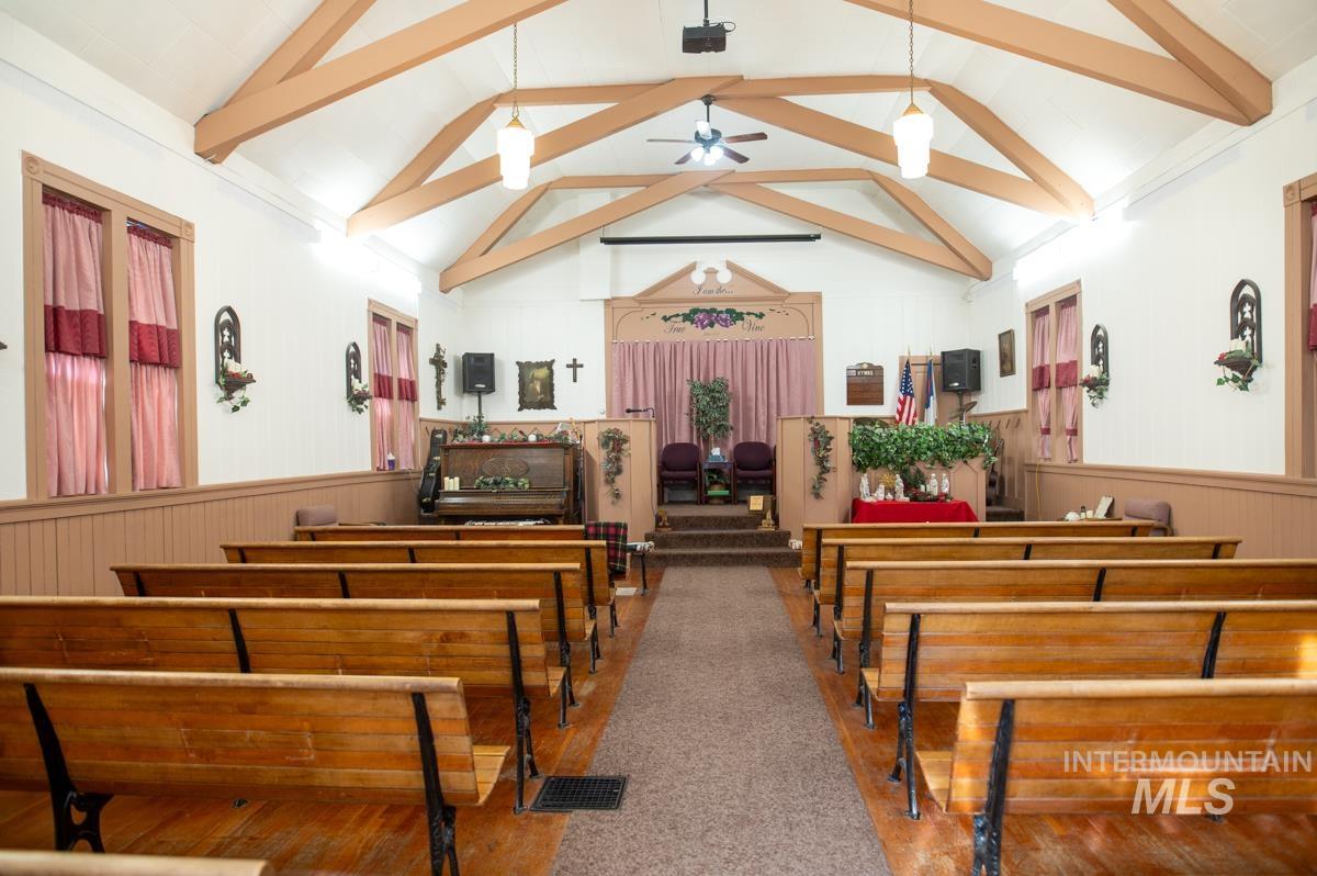 736 E Main St., Weiser, Idaho 83672, 3 Bedrooms, 3 Bathrooms, Residential For Sale, Price $750,000,MLS 98973611