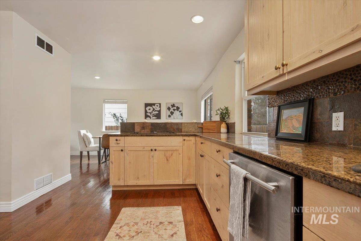 419 N Avenue E, Boise, Idaho 83712, 4 Bedrooms, 2 Bathrooms, Residential For Sale, Price $827,000,MLS 98973613